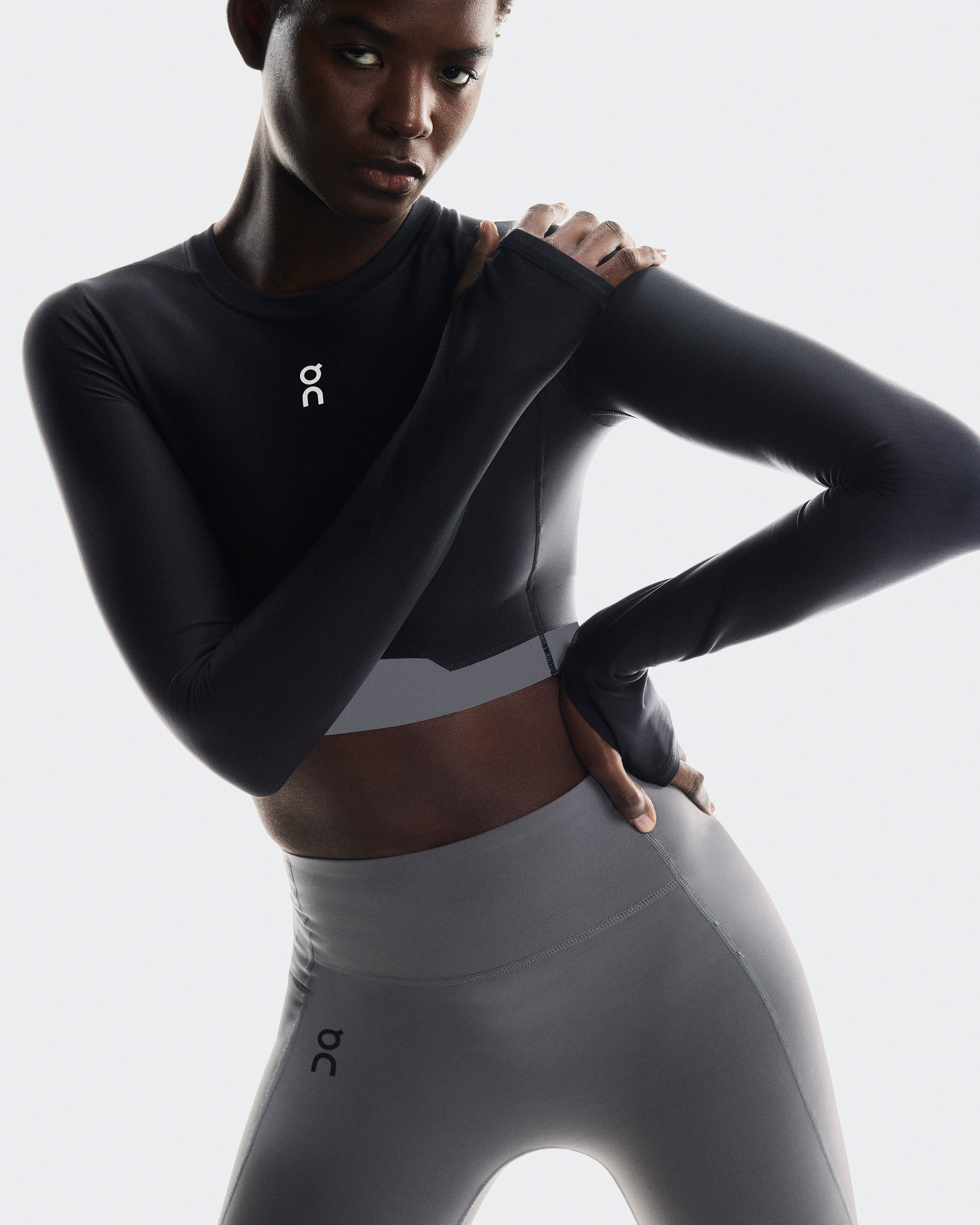 Train Long Sleeve Cropنحيف / Black / L