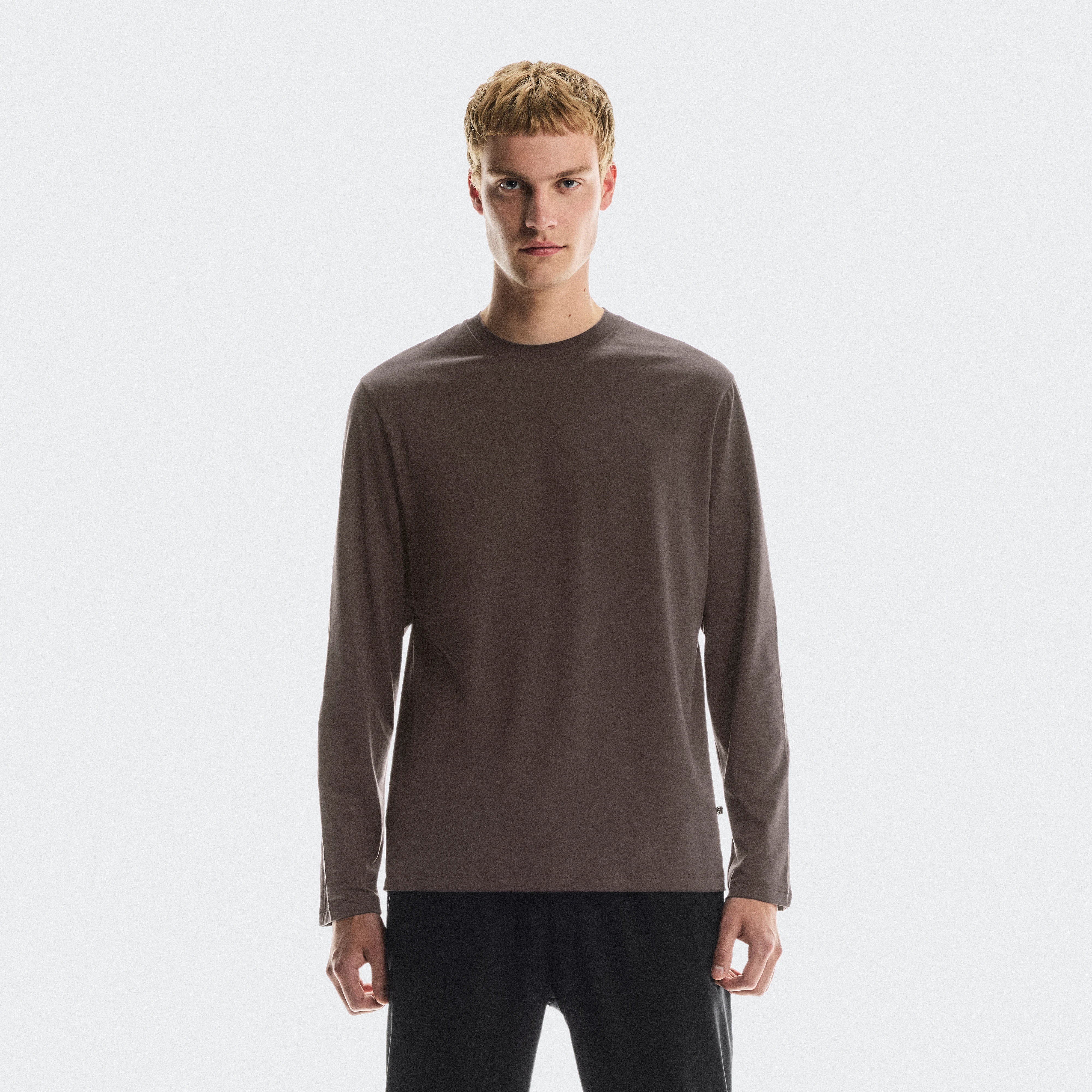 On Focus Long-T Marrón Hombre Hombre – Entrenamientos mixtos, uso diario, detalles transpirables Camisetas