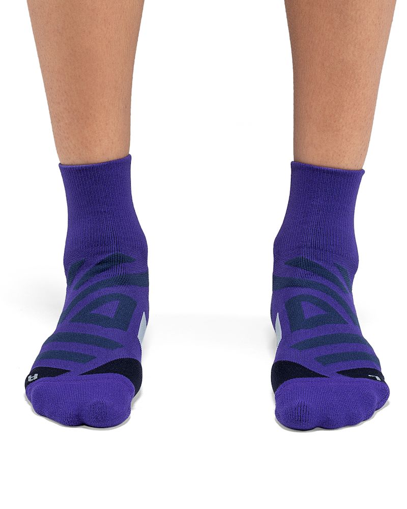 Women's Performance Mid Sock | Black | On United States