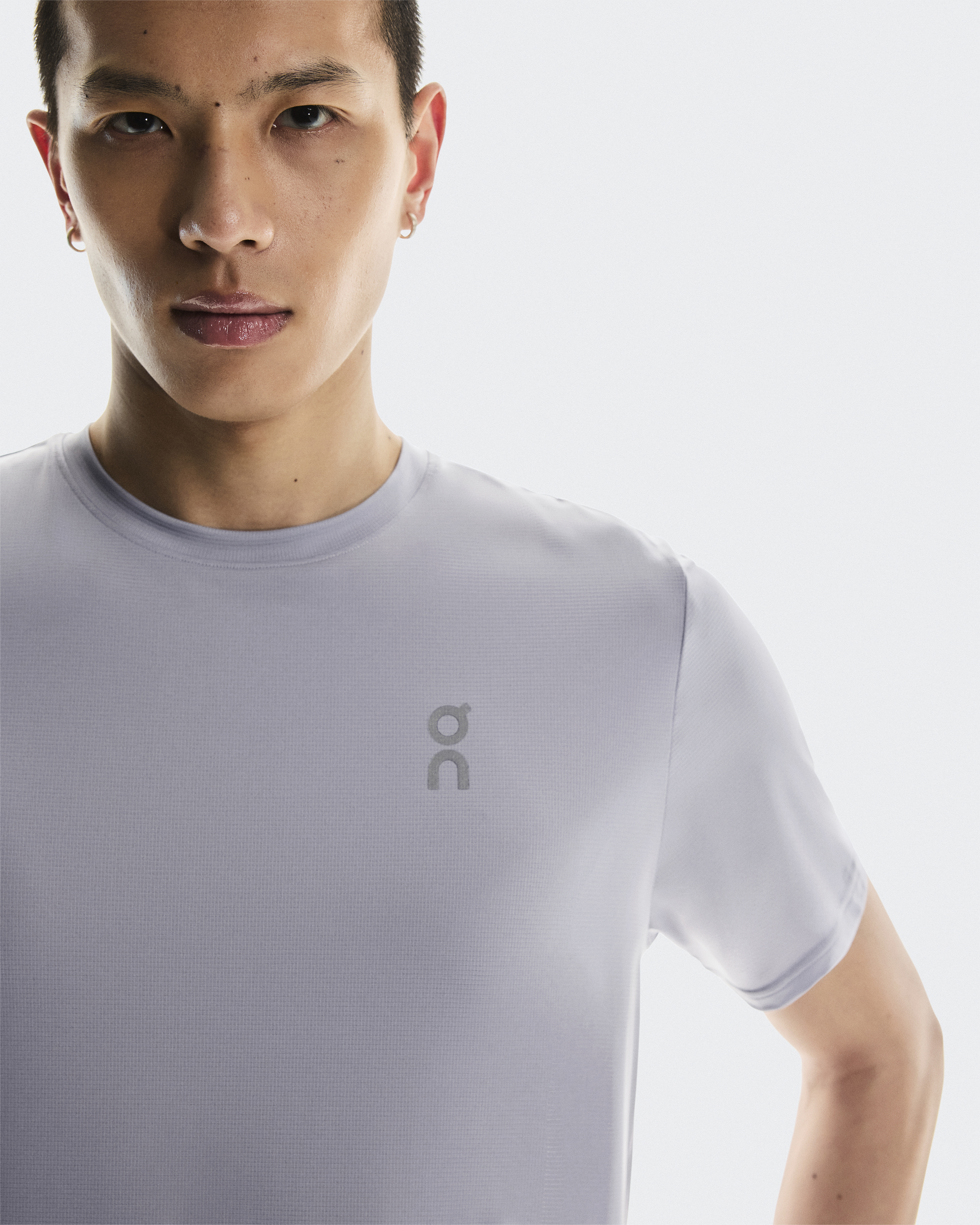 On Core-T メンズ M White Core-T: Men's Versatile, Lightweight T-Shirt | On United States