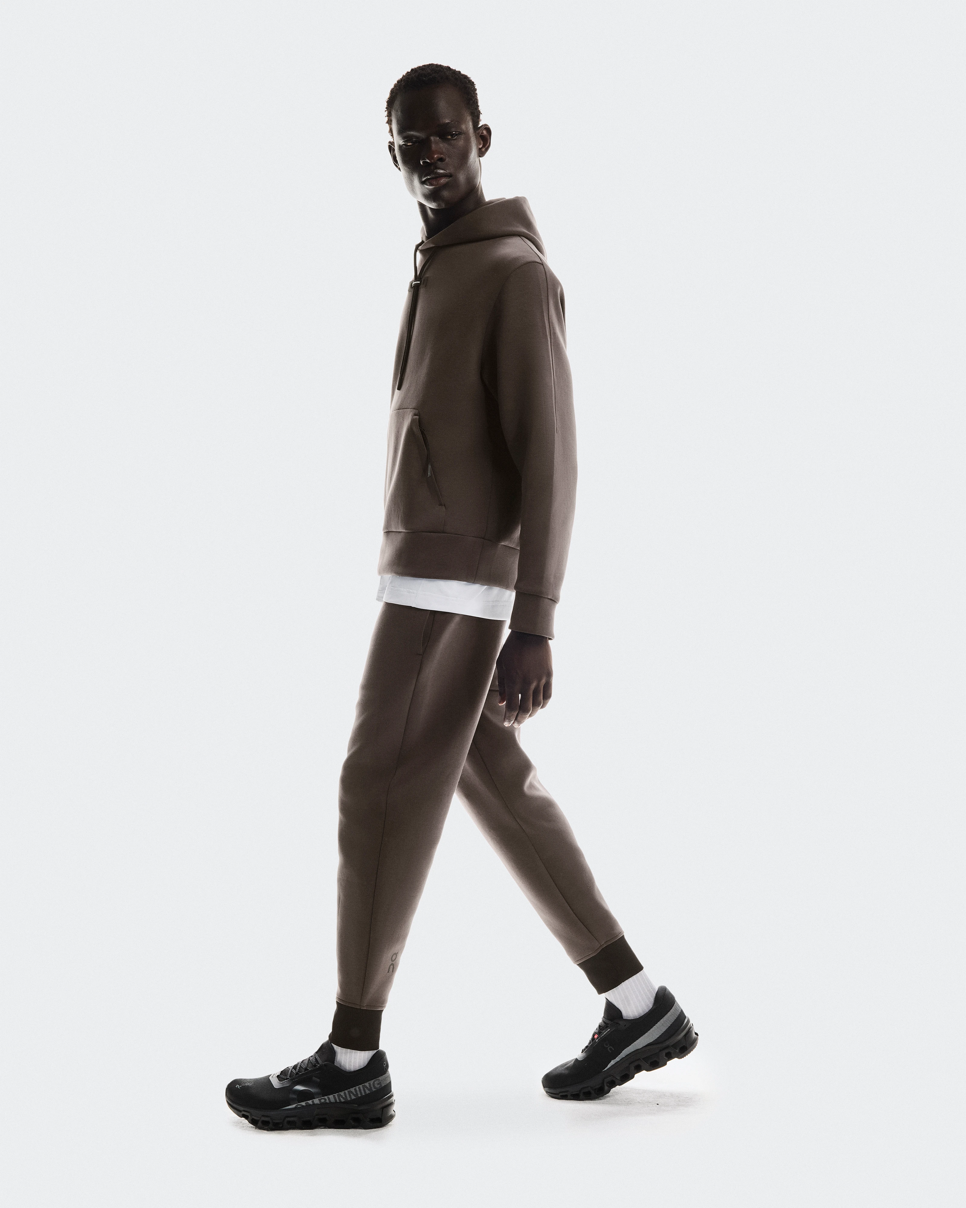 On Focus Tech Sweatpants Pebble メンズ パンツ