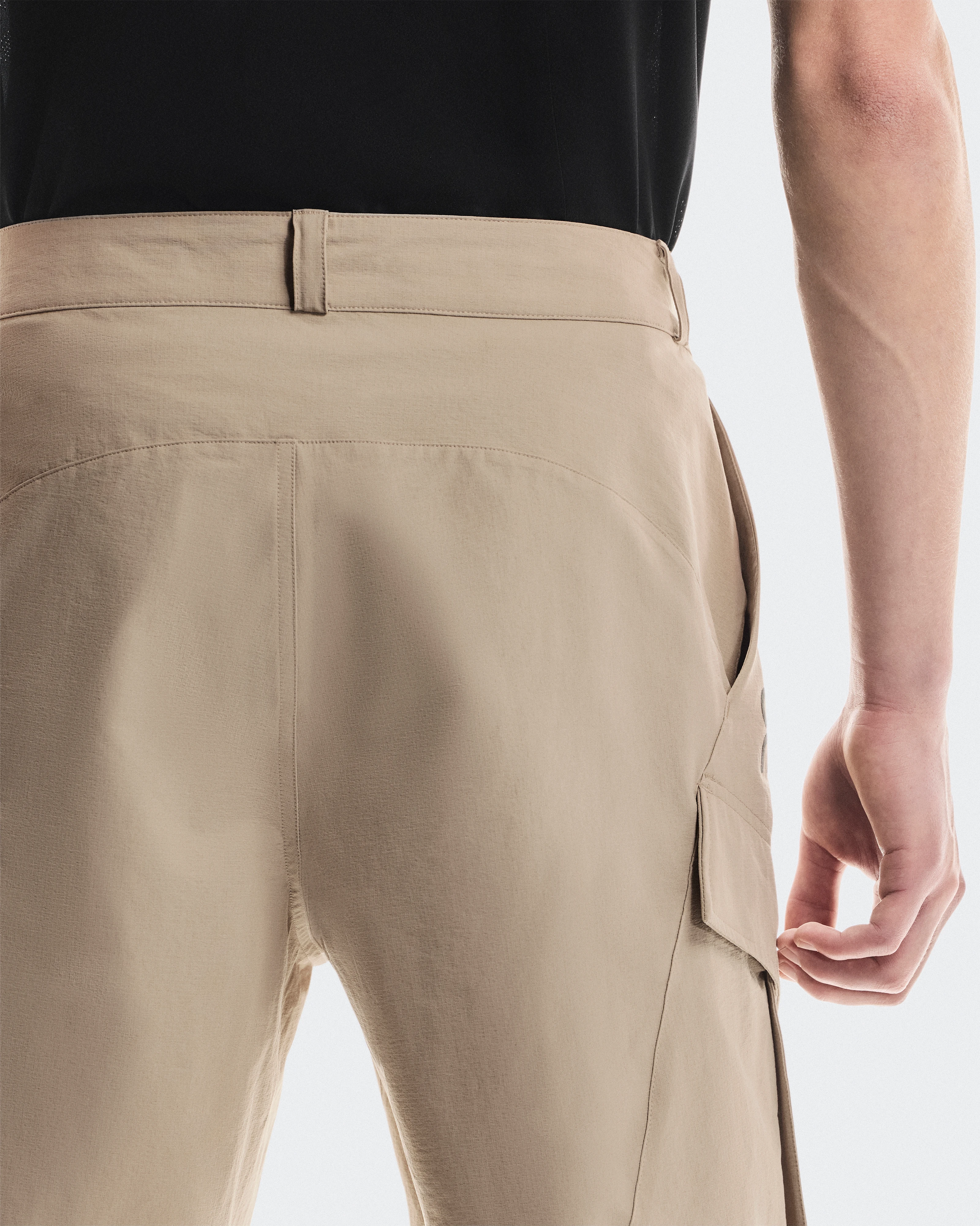 On Trek Pants Desert Men Pants