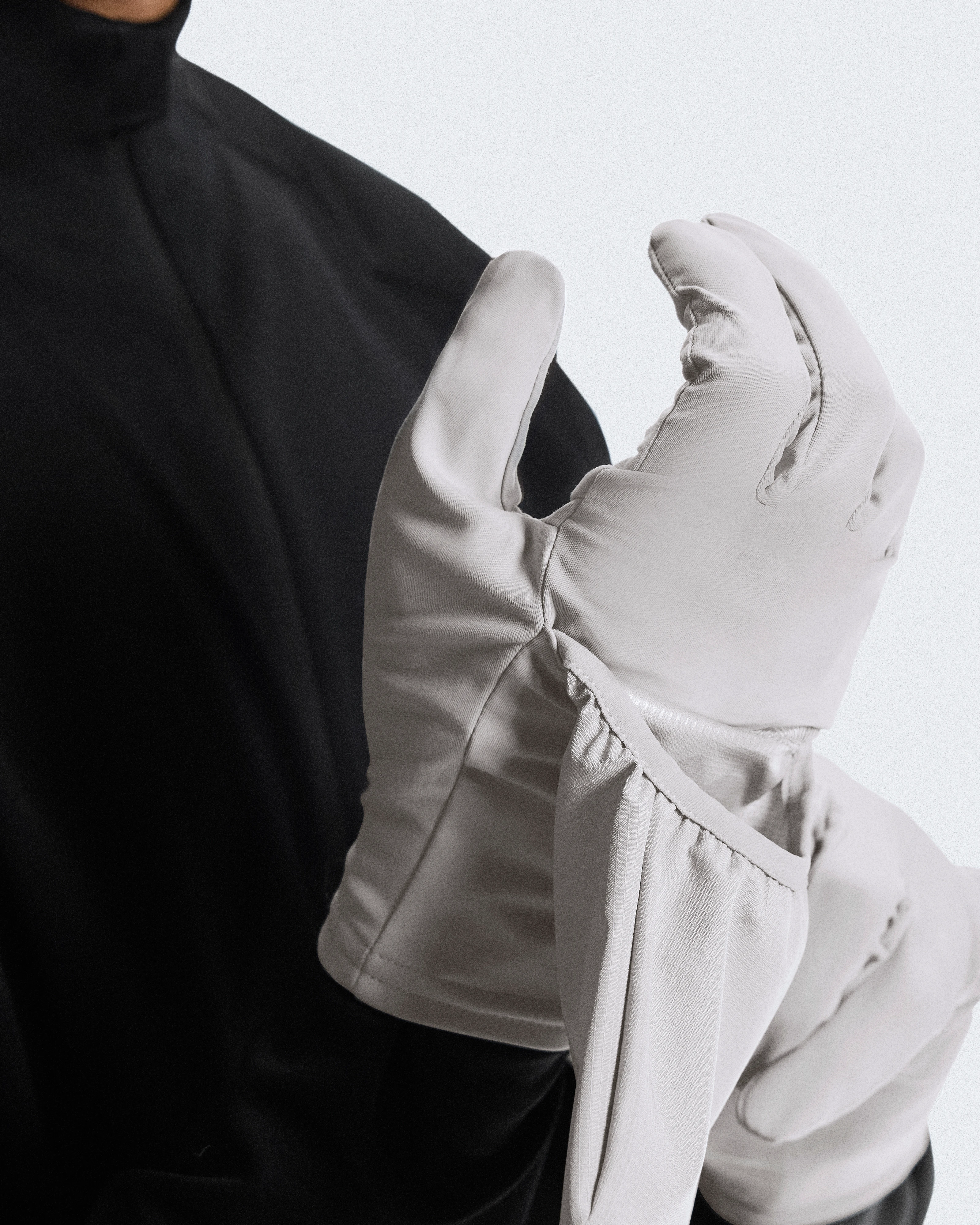 On Core Glove Alloy オールジェンダー グローブ