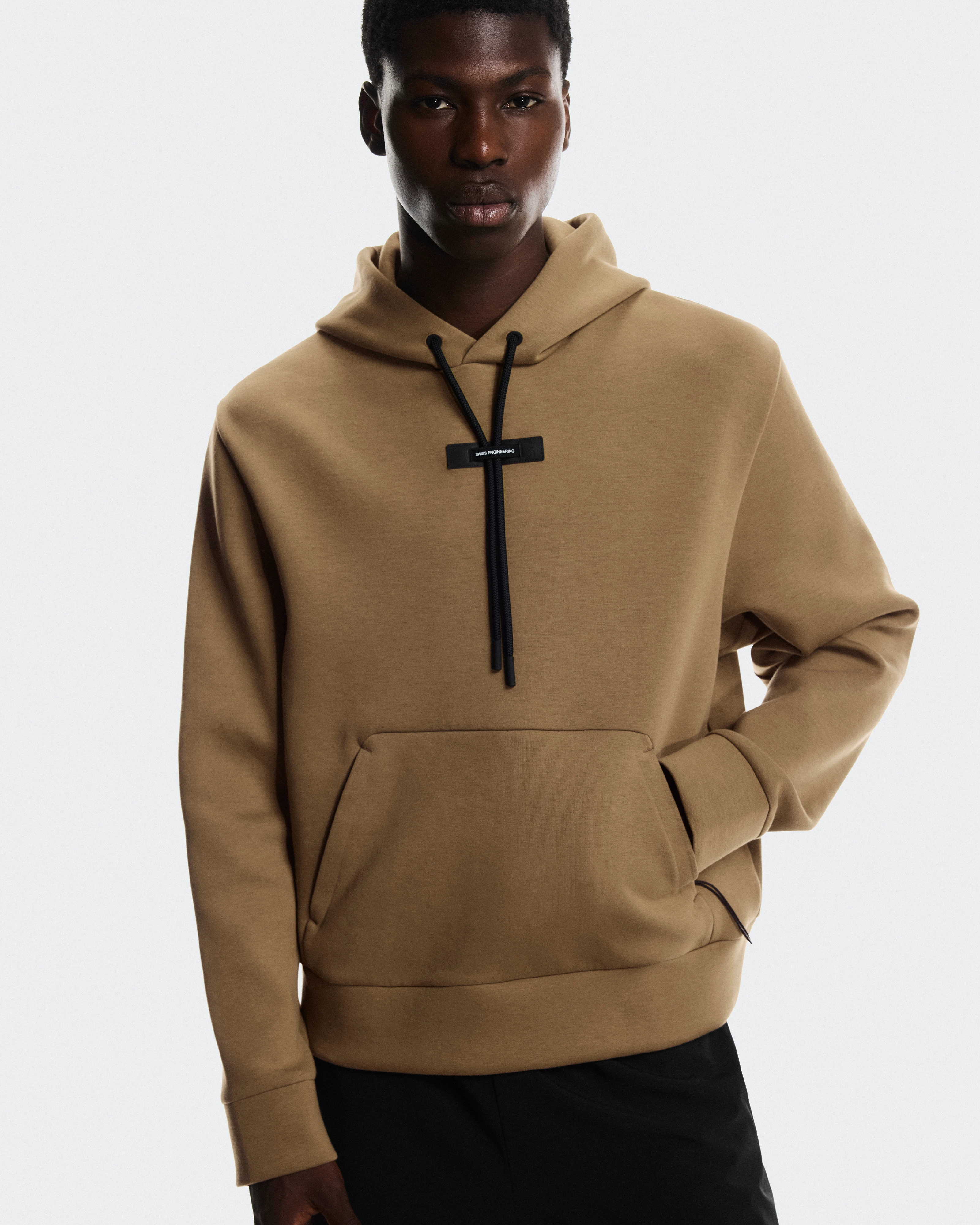 On Focus Tech Hoodie Nutmeg Men Hoodies and sweatshirts