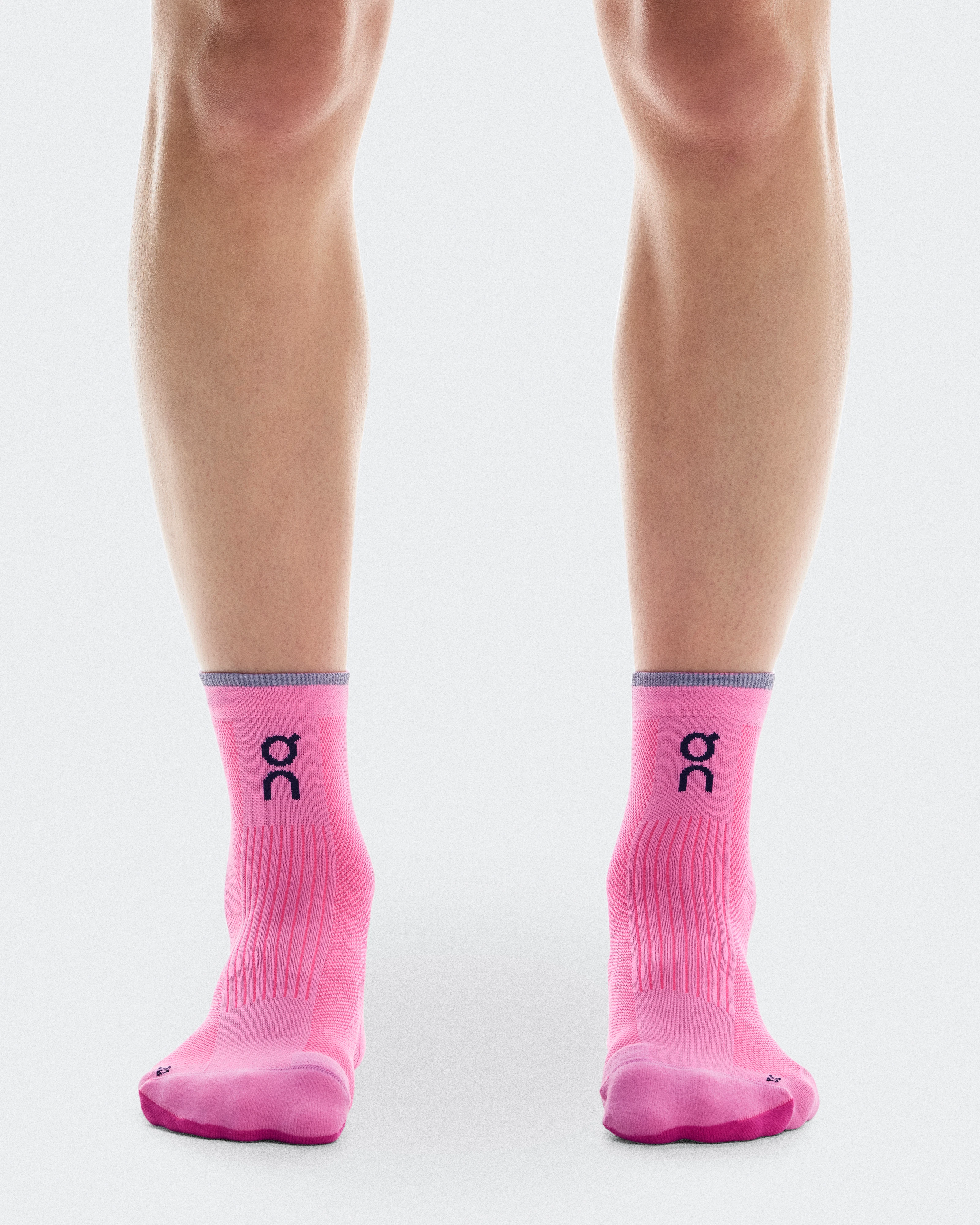 On Elite Run Sock Mid Raspberry & Pink オールジェンダー ソックス