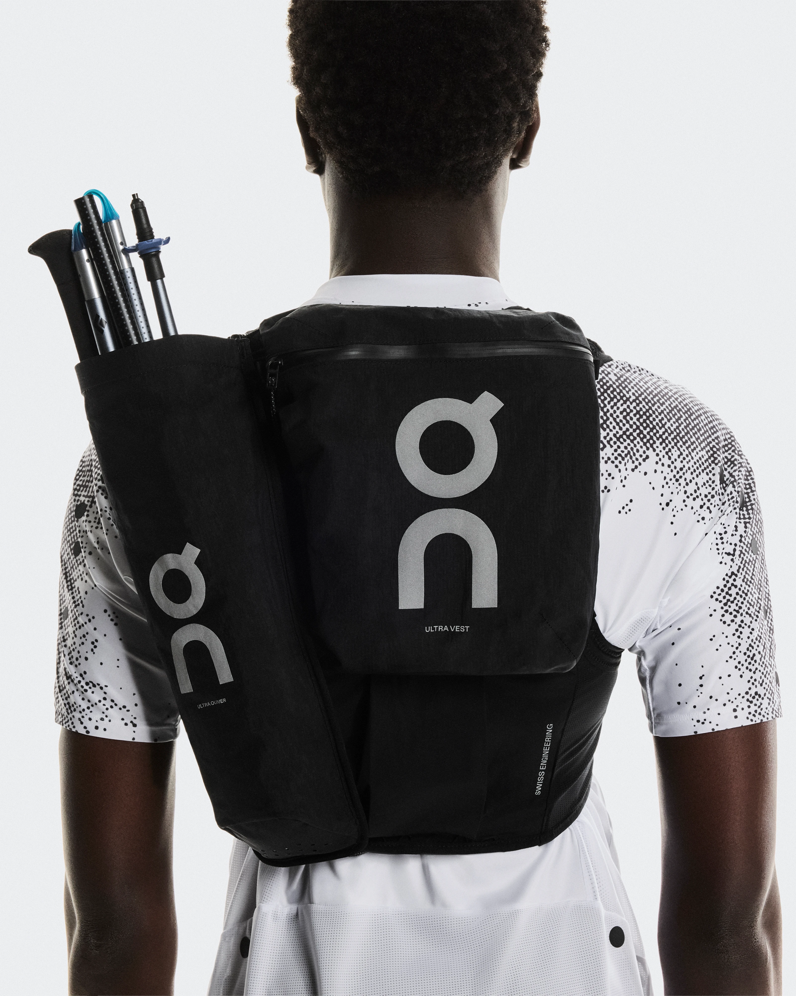 On Ultra Quiver Black Unisex Bags