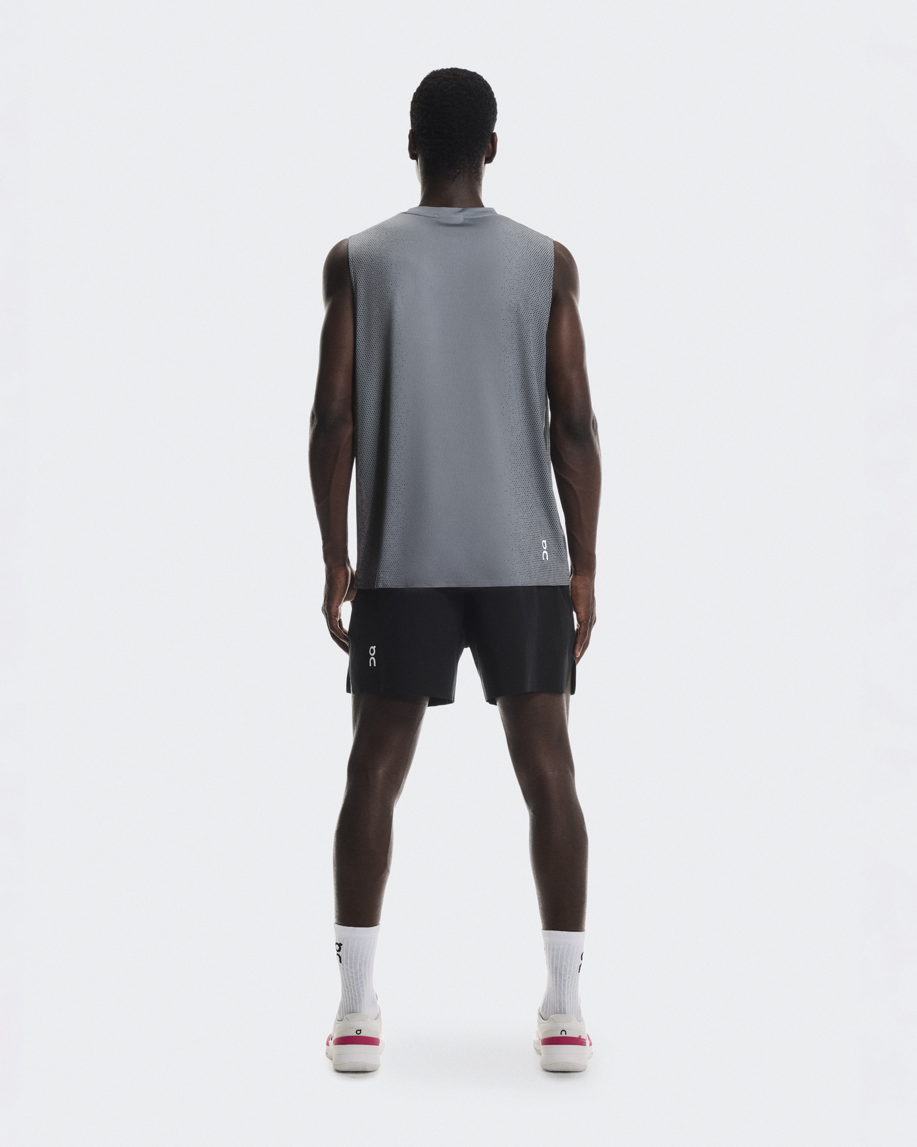 ウェア On Court Tank Men's Court Tank | White & Grey | On United States