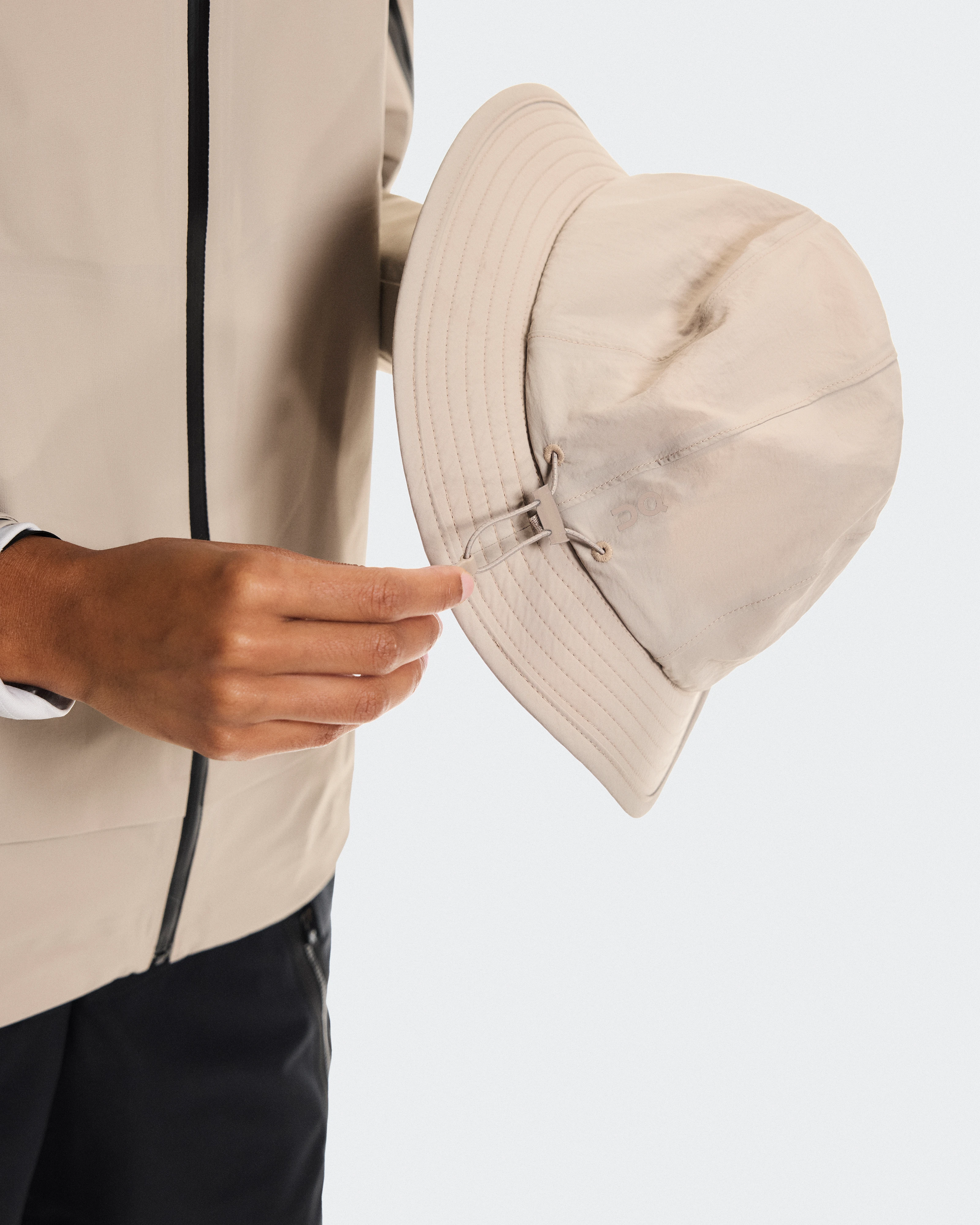 On Trail Hat Fog Unisex Headwear