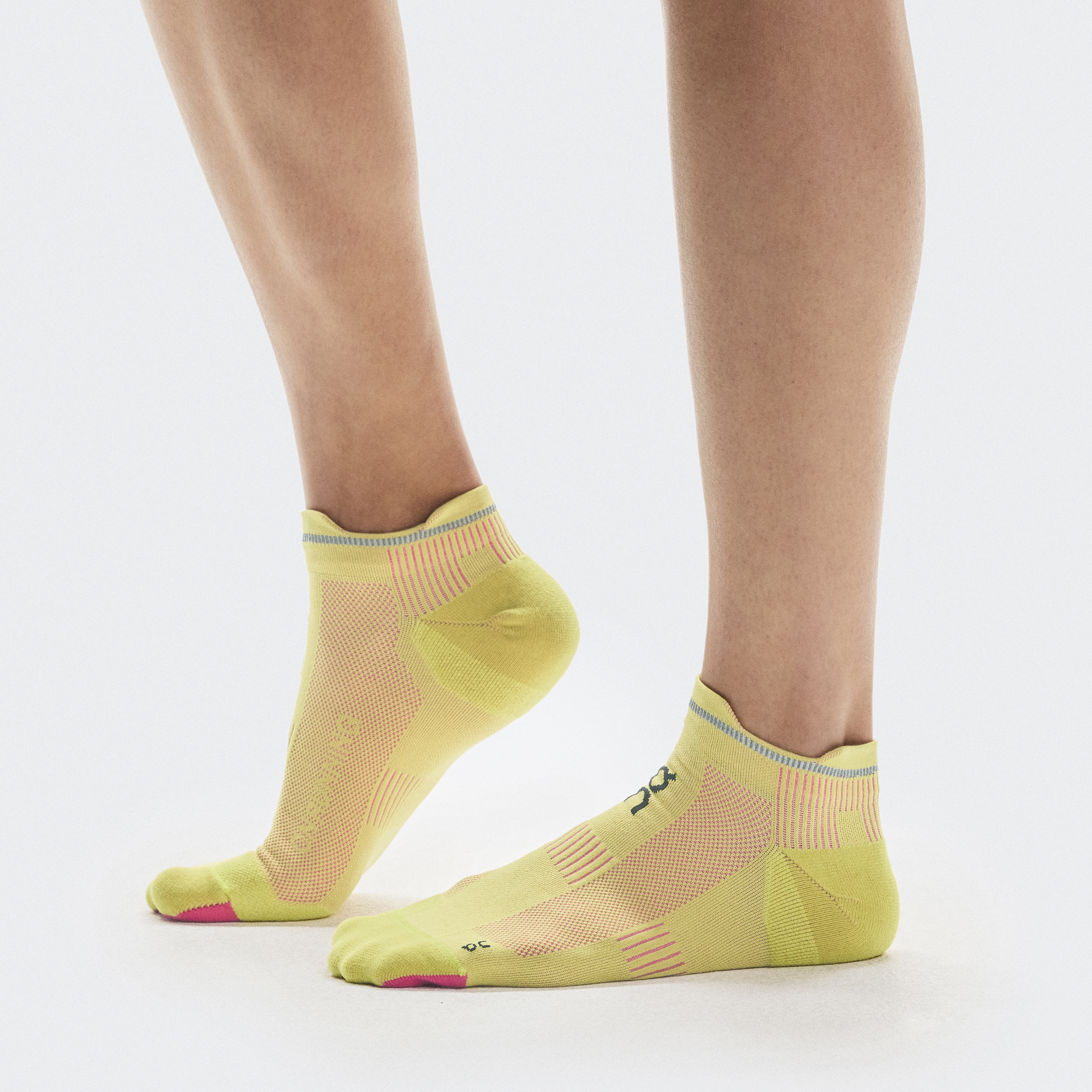 Elite Run Sock Low in Limelight/Pink