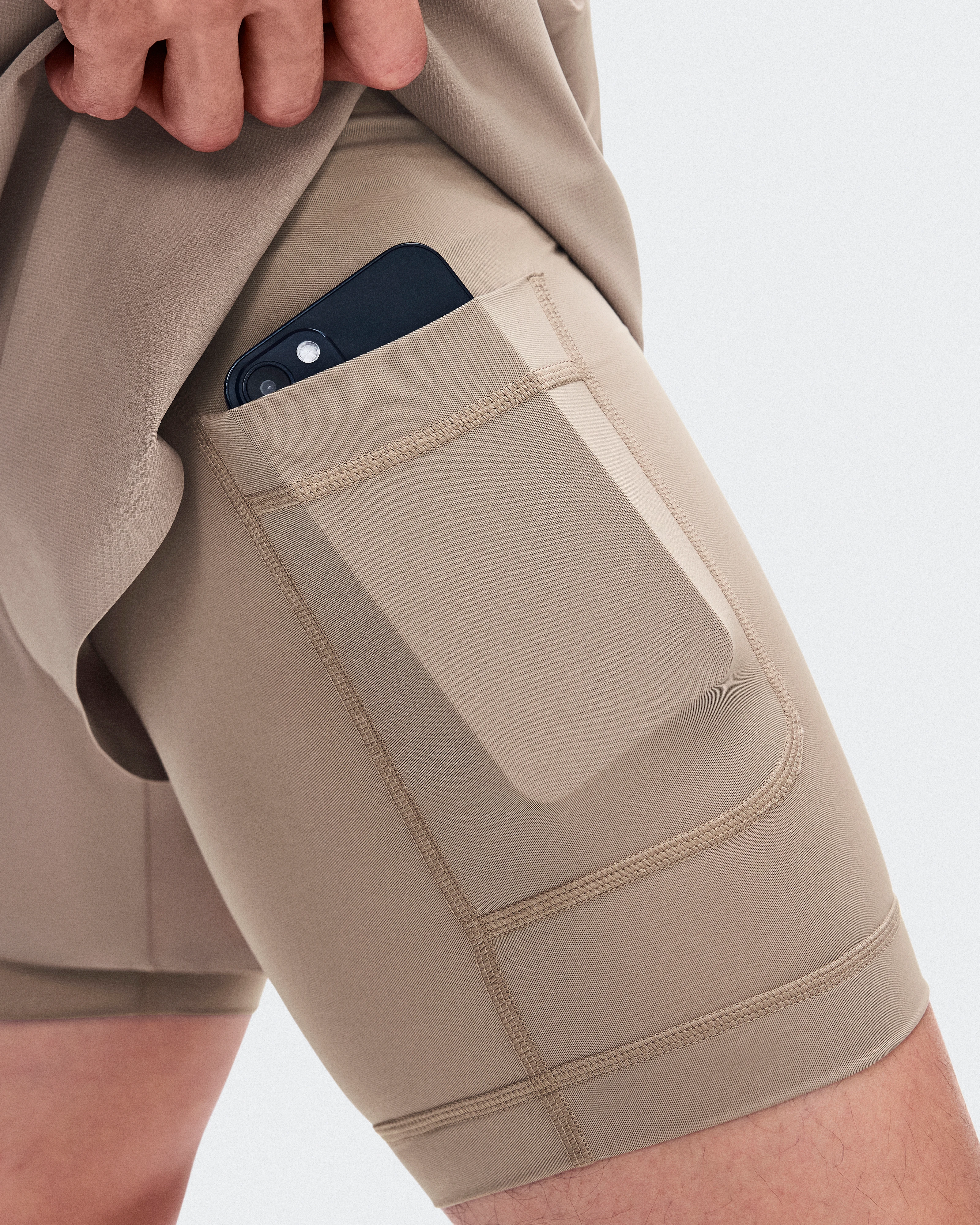 On Train 2-in-1 Shorts Clay Men Shorts