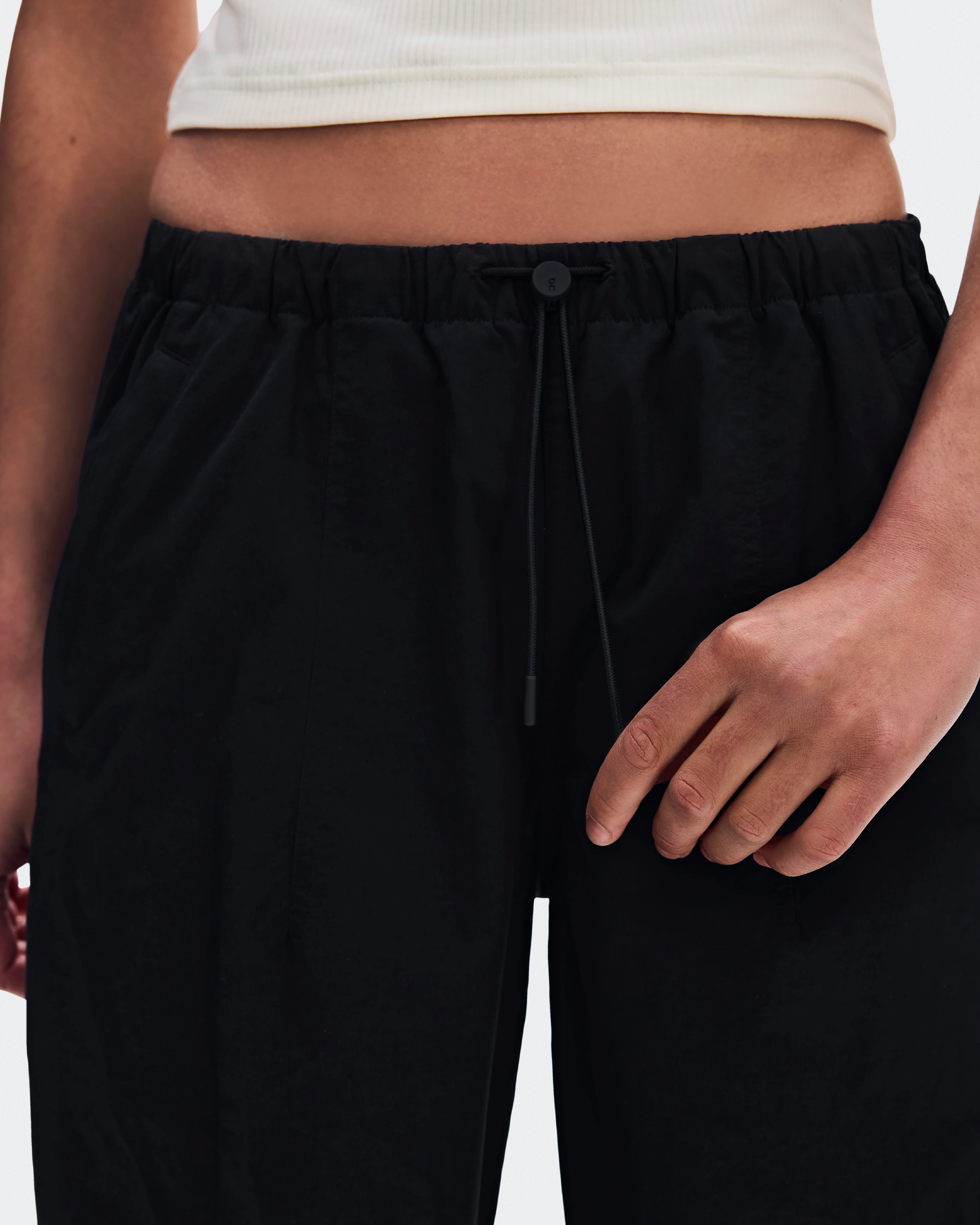 On Parachute Pants Black Donna Pantaloni