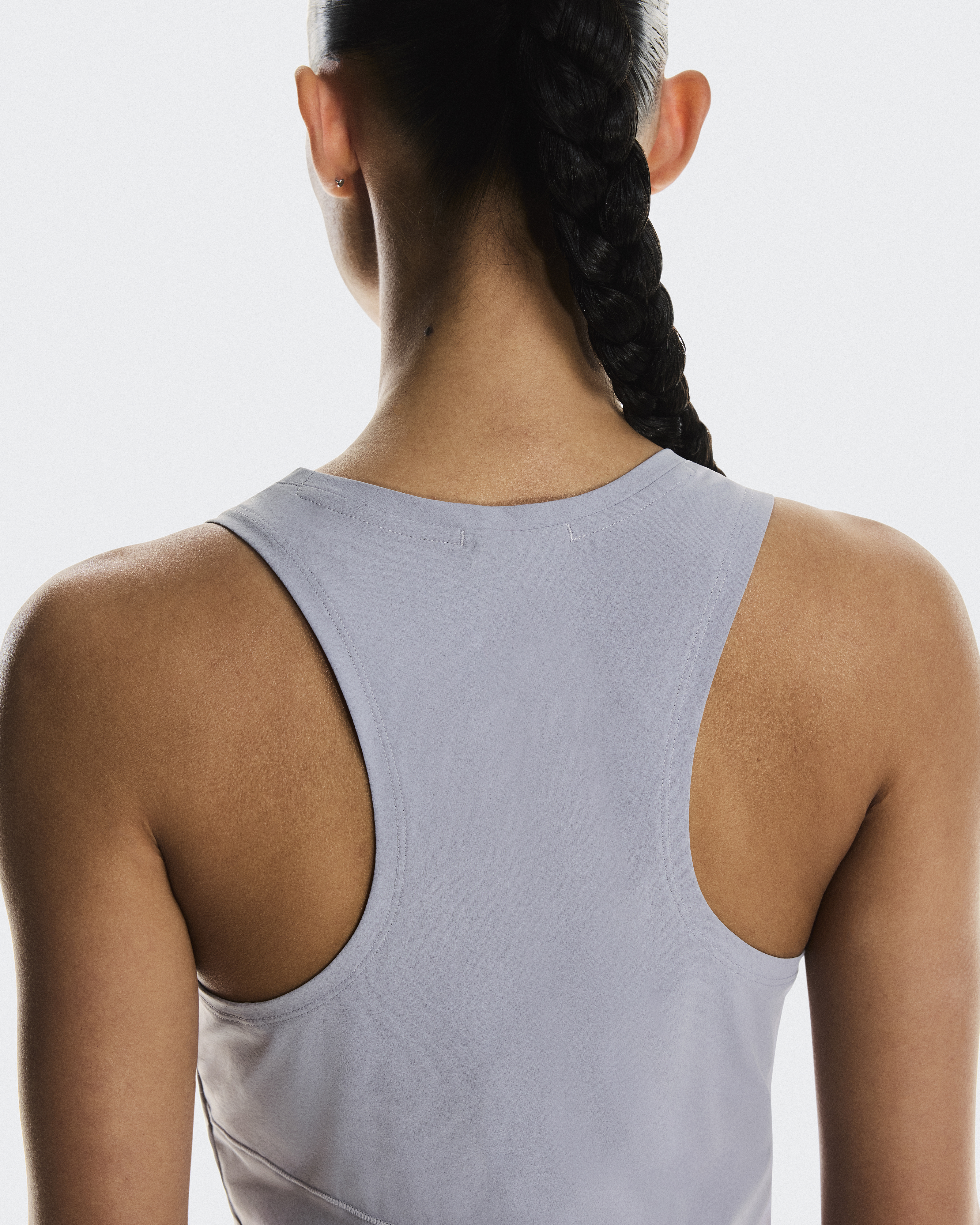 ON Court Dressテニス用 黒 タンクドレス On Running | Court Dress - Black | The Sports Edit