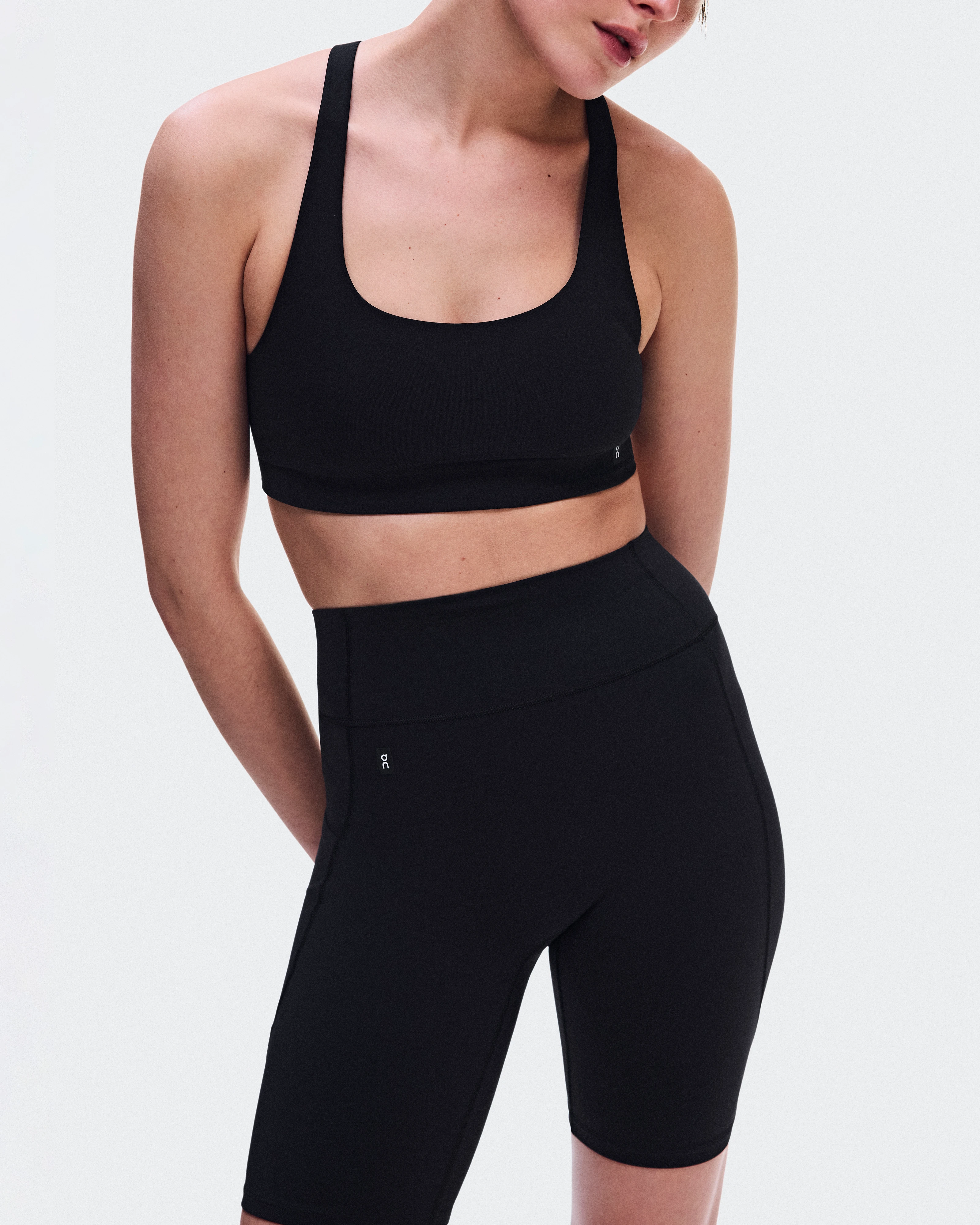 On Studio Leggings Short Black Women Tights