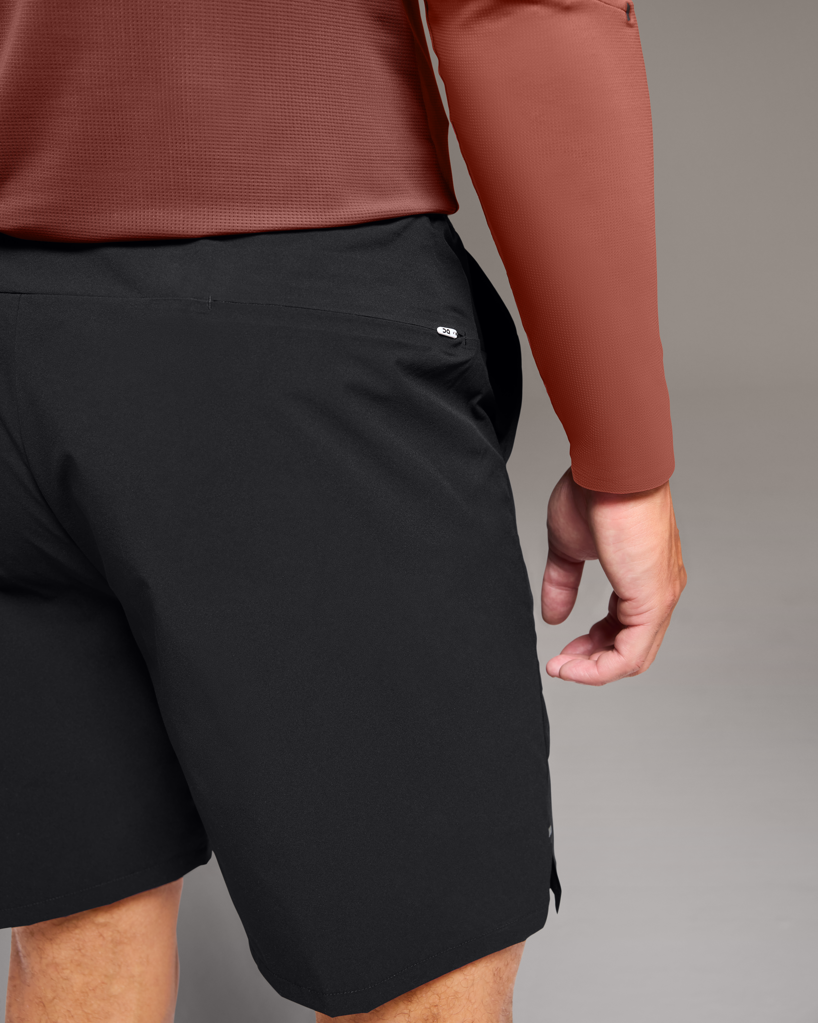 Performance Hybrid ShortMen / Black / L