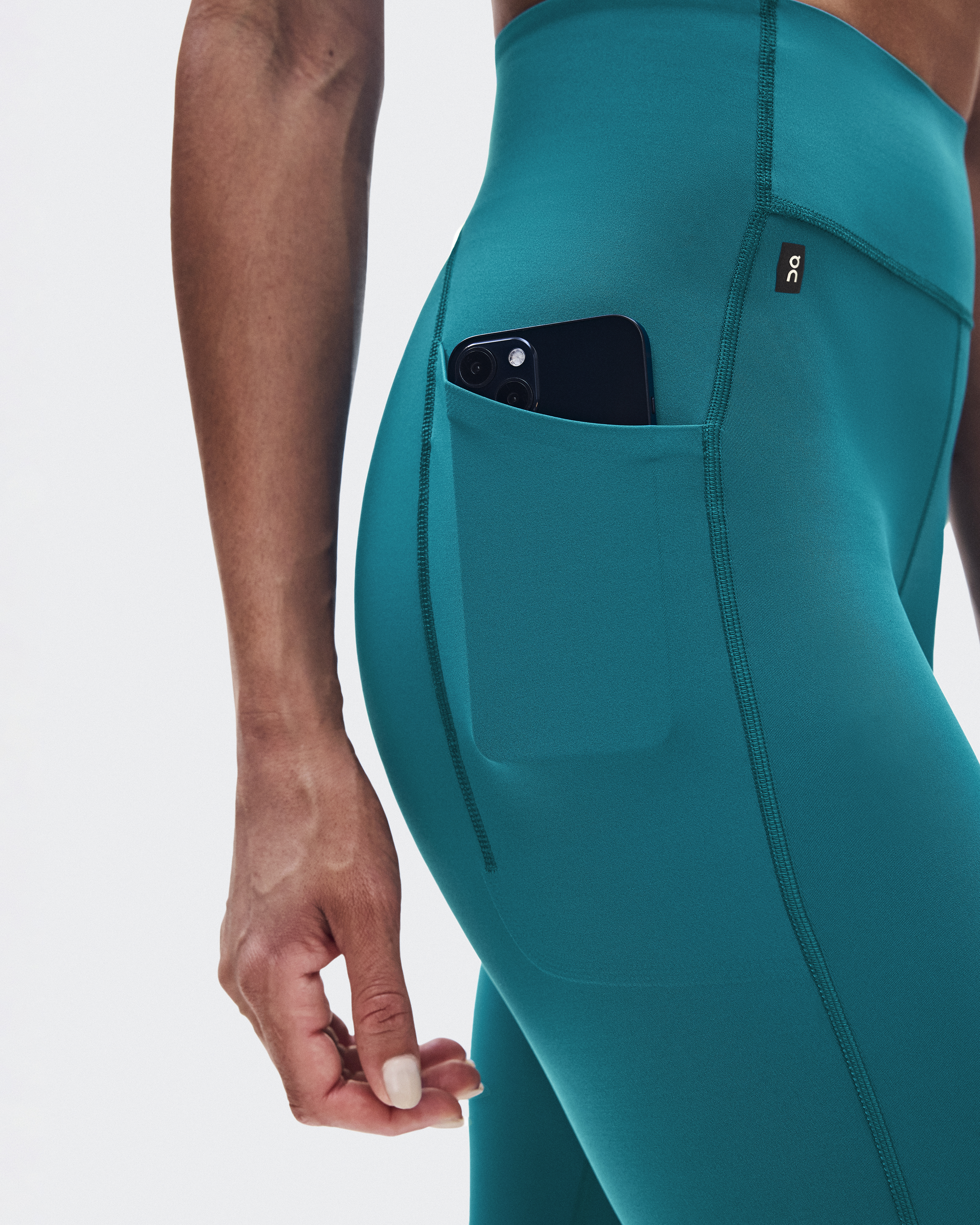 Women's Train Tights 7/8 | Blue | On United States