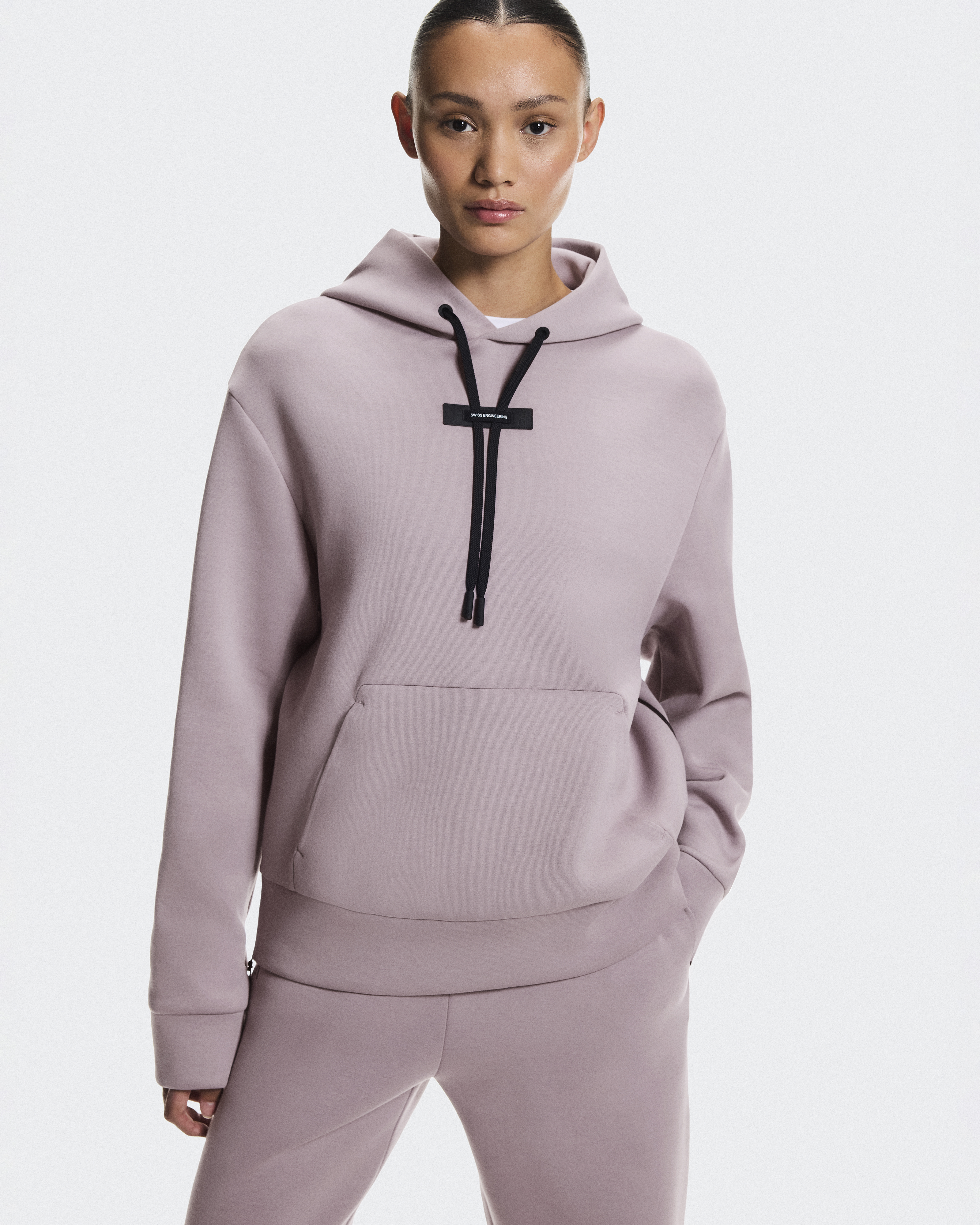 トップス [ On Focus Tech Hoodie & Sweatpants ] Men's Focus Tech Sweatpants | Green | On United States