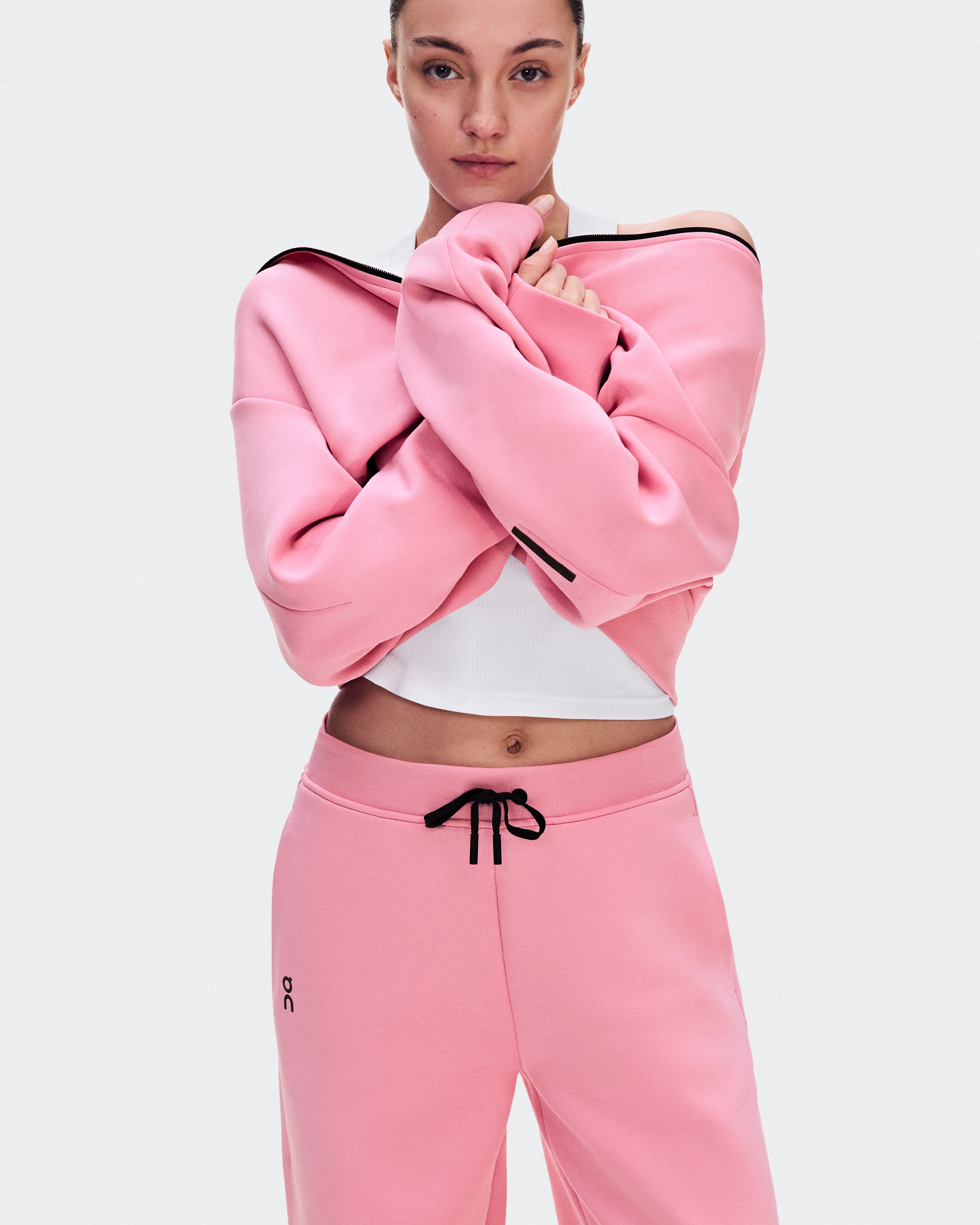 On Focus Tech Sweatpants Magnolia Women Pants