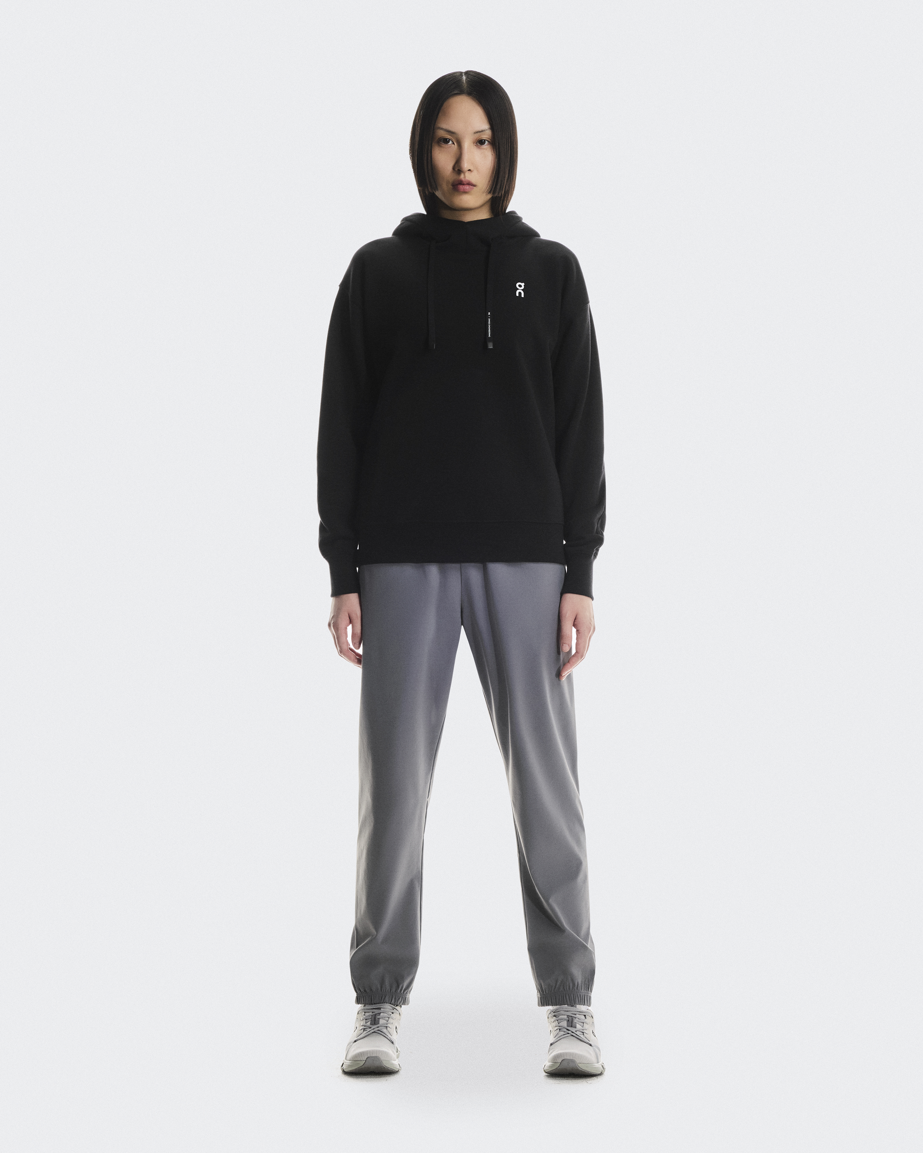 【On】Club Hoodie ブラック ウィメンズ Lサイズ ウィメンズ Club Hoodie Graphic | On 日本