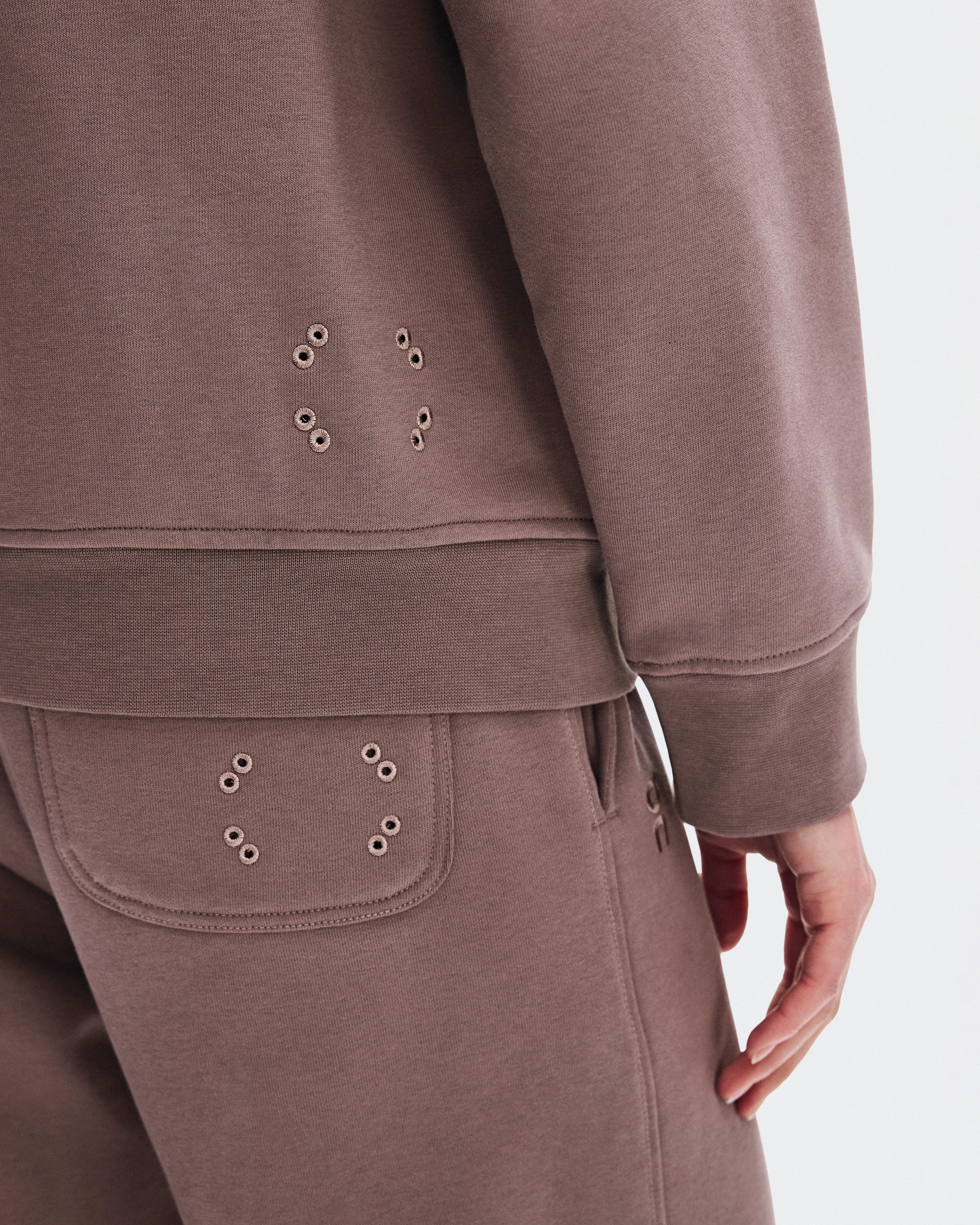 On Club Collective 1/4 Zip Clove Women Hoodies and sweatshirts