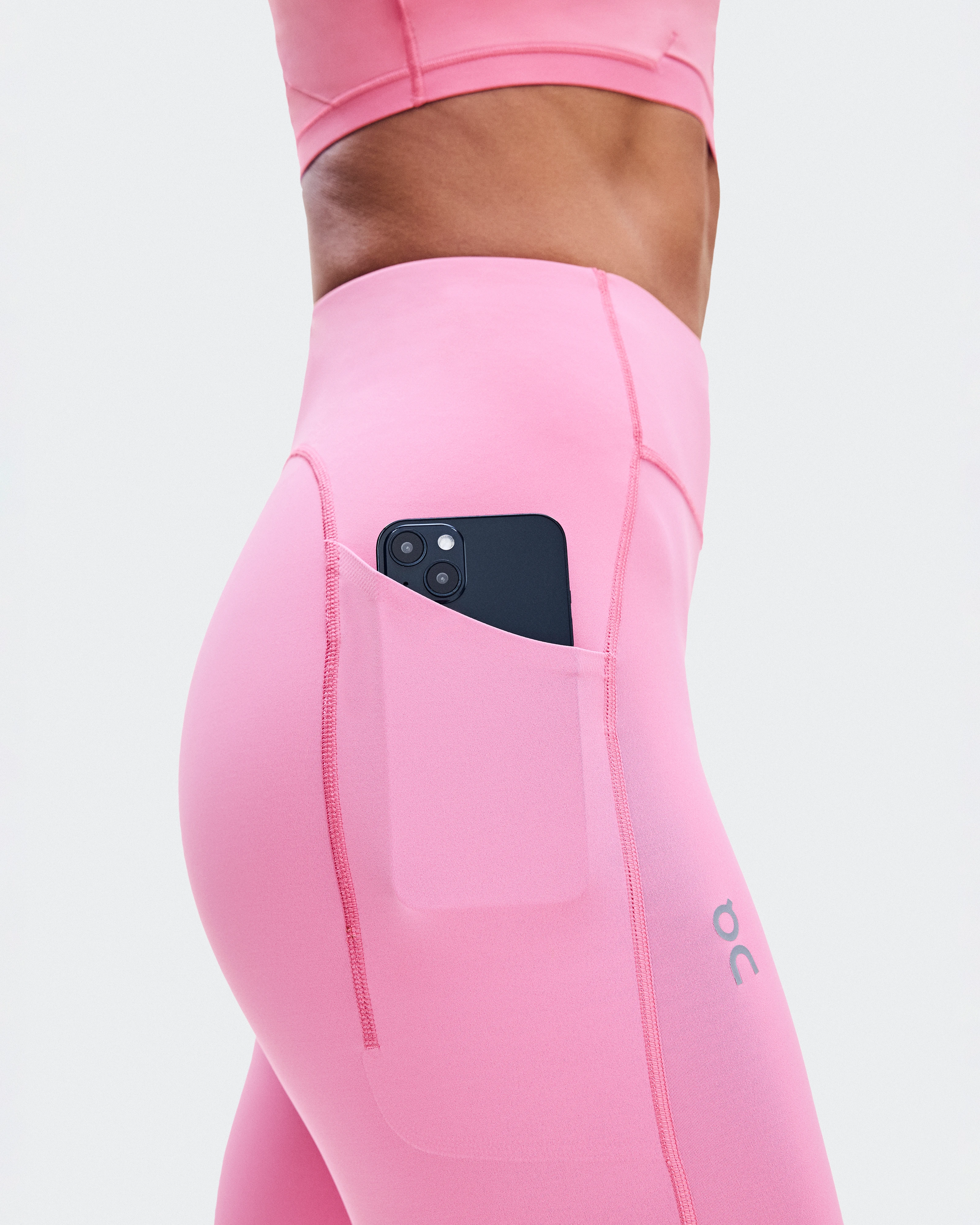 On Train Tights Bubblegum Women – High-intensity training Tights