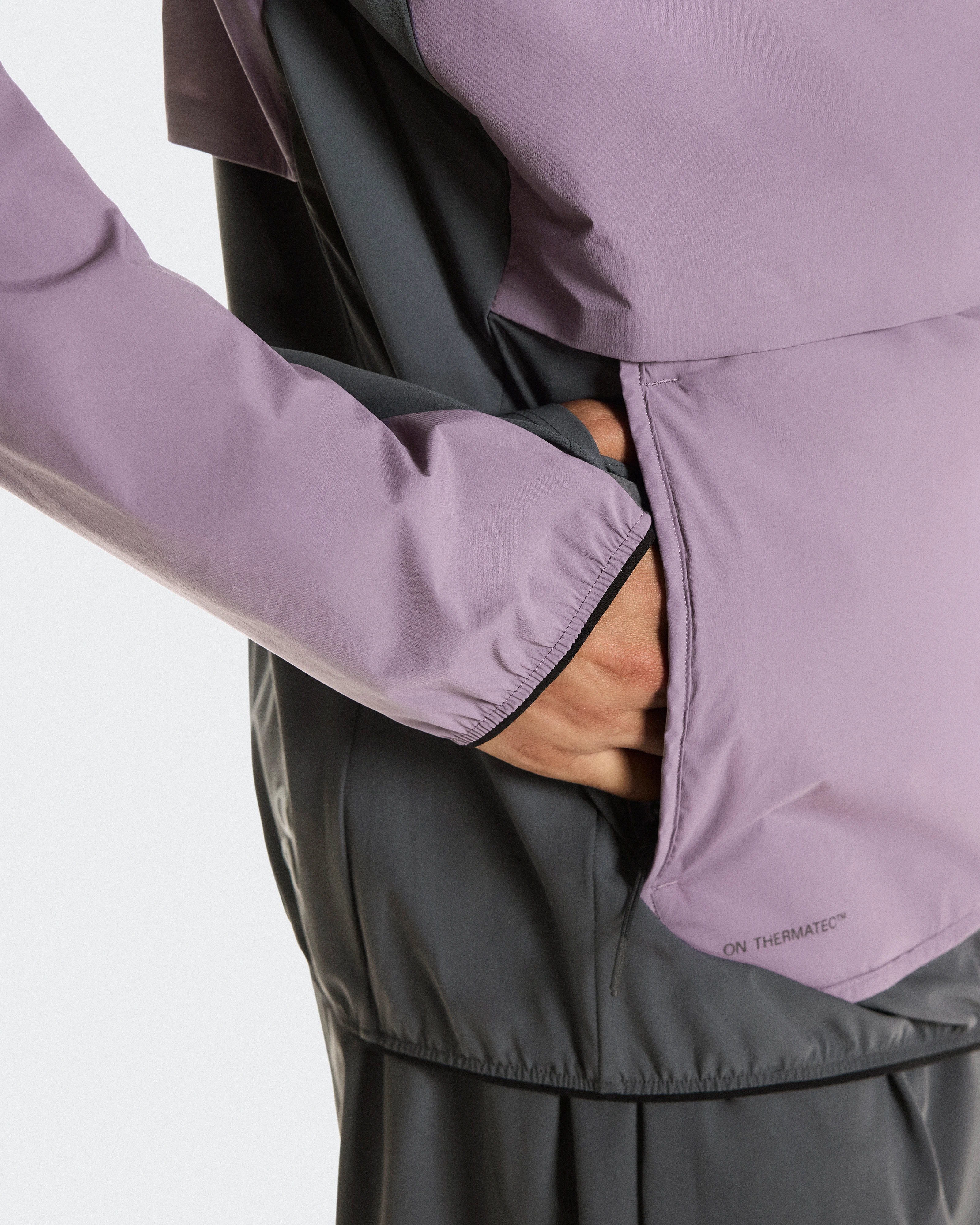 On Weather Jacket Insulated Dewberry & Eclipse メンズ ジャケット