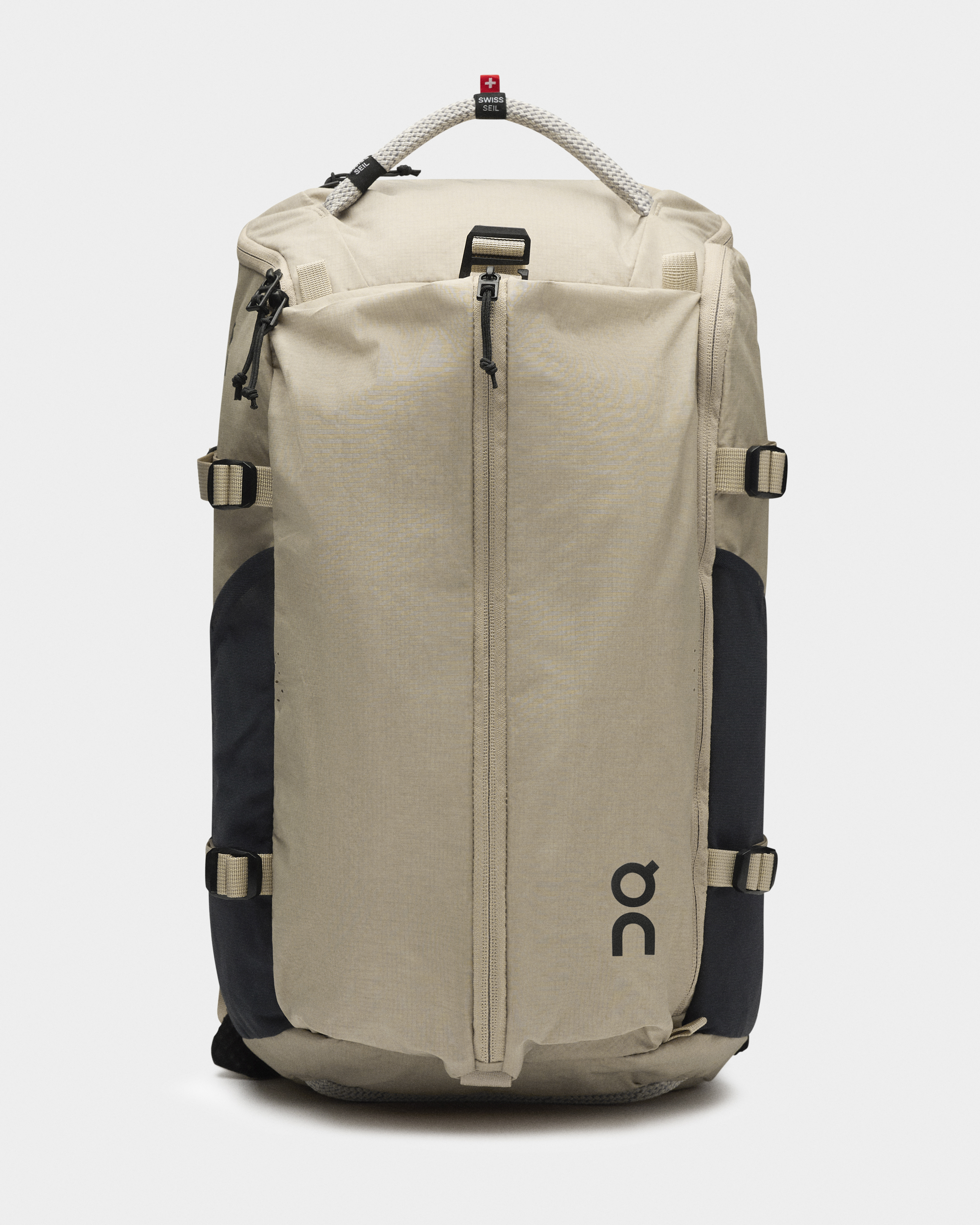 On Speed Pack 30L in Sand/Black, Polyamide Polyester