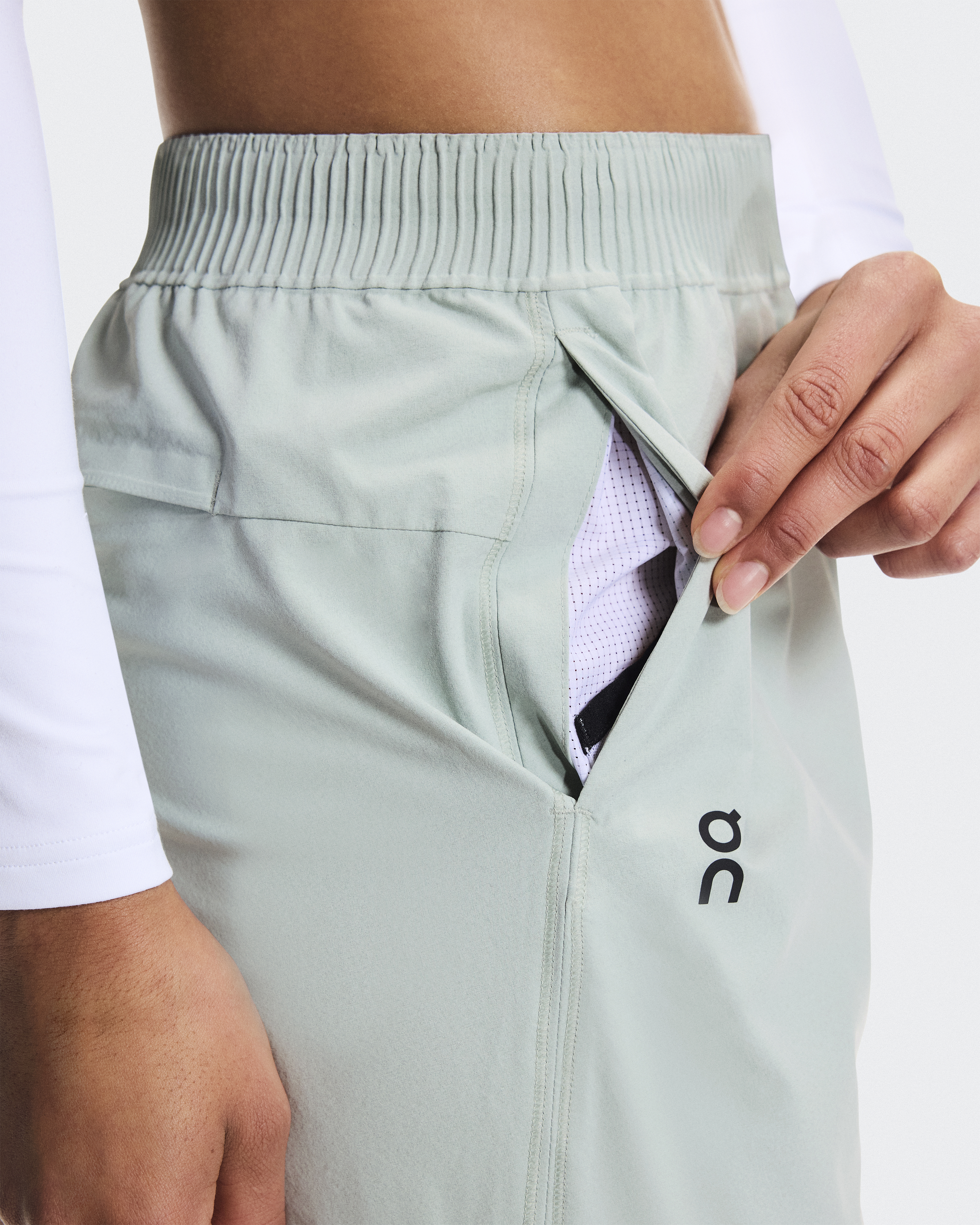 Women's Focus Pants | Green | On Liechtenstein