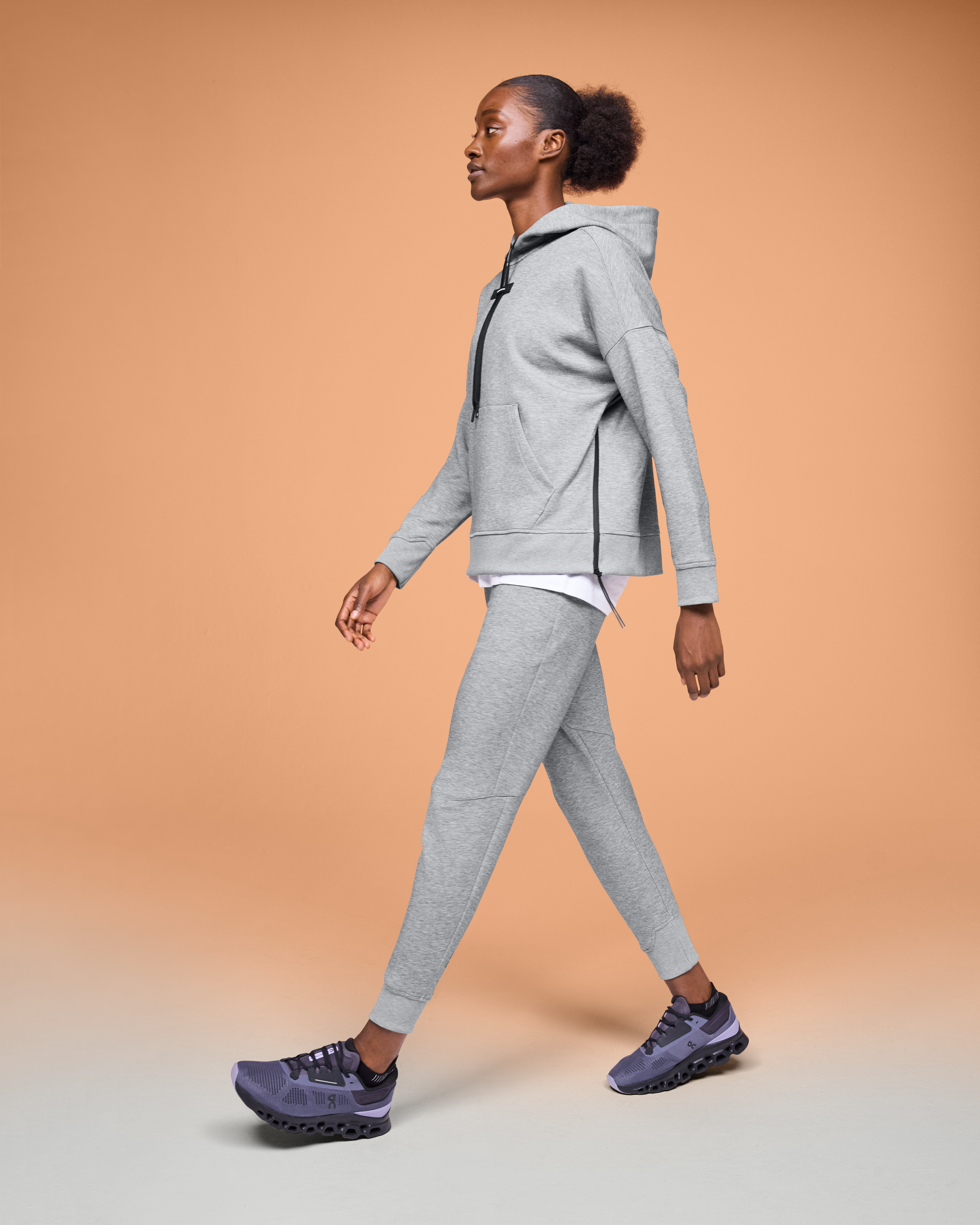 HoodieWomen / Grey / XL