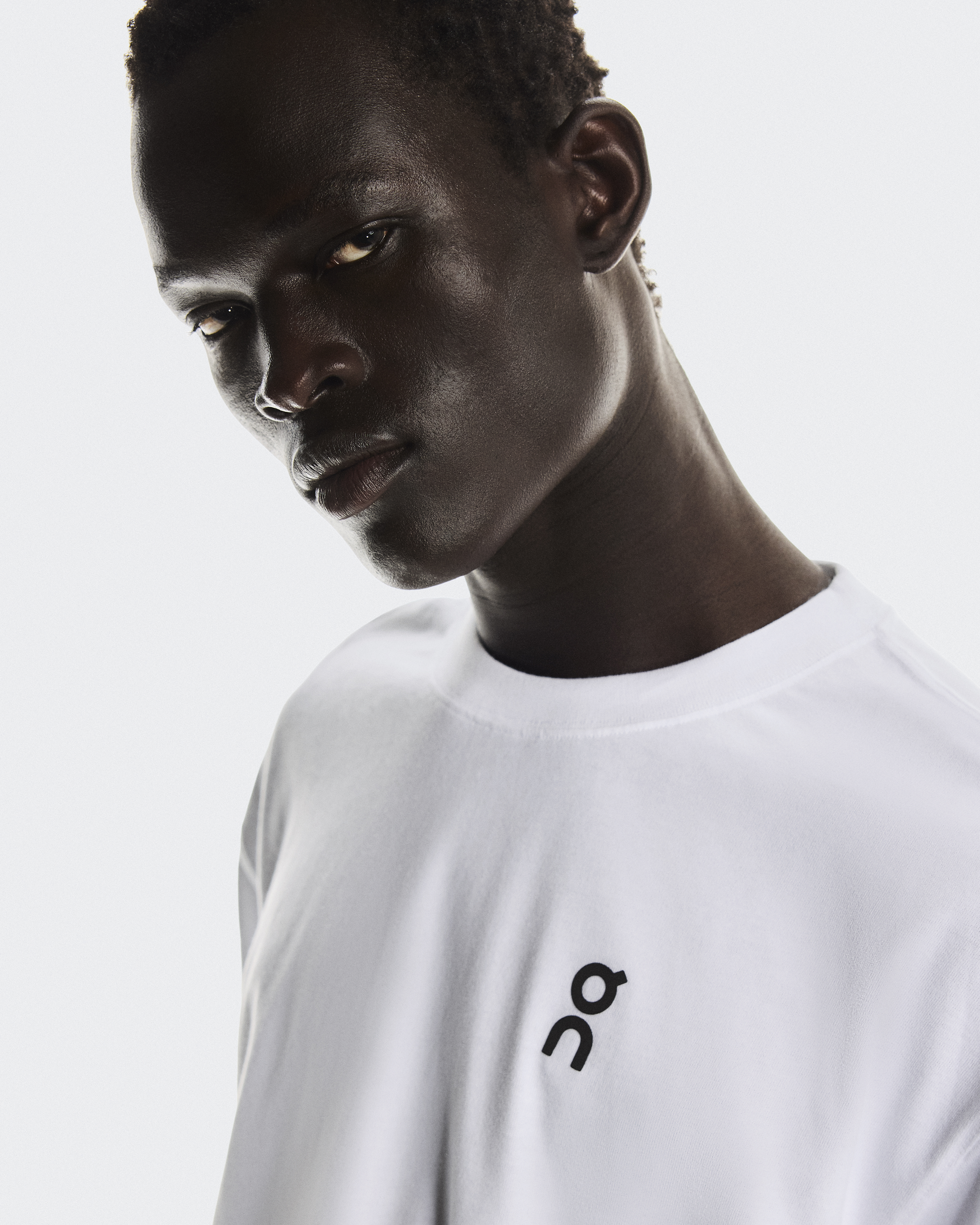 トップス ON Men's Club T Graphic | White & Blue | On Japan