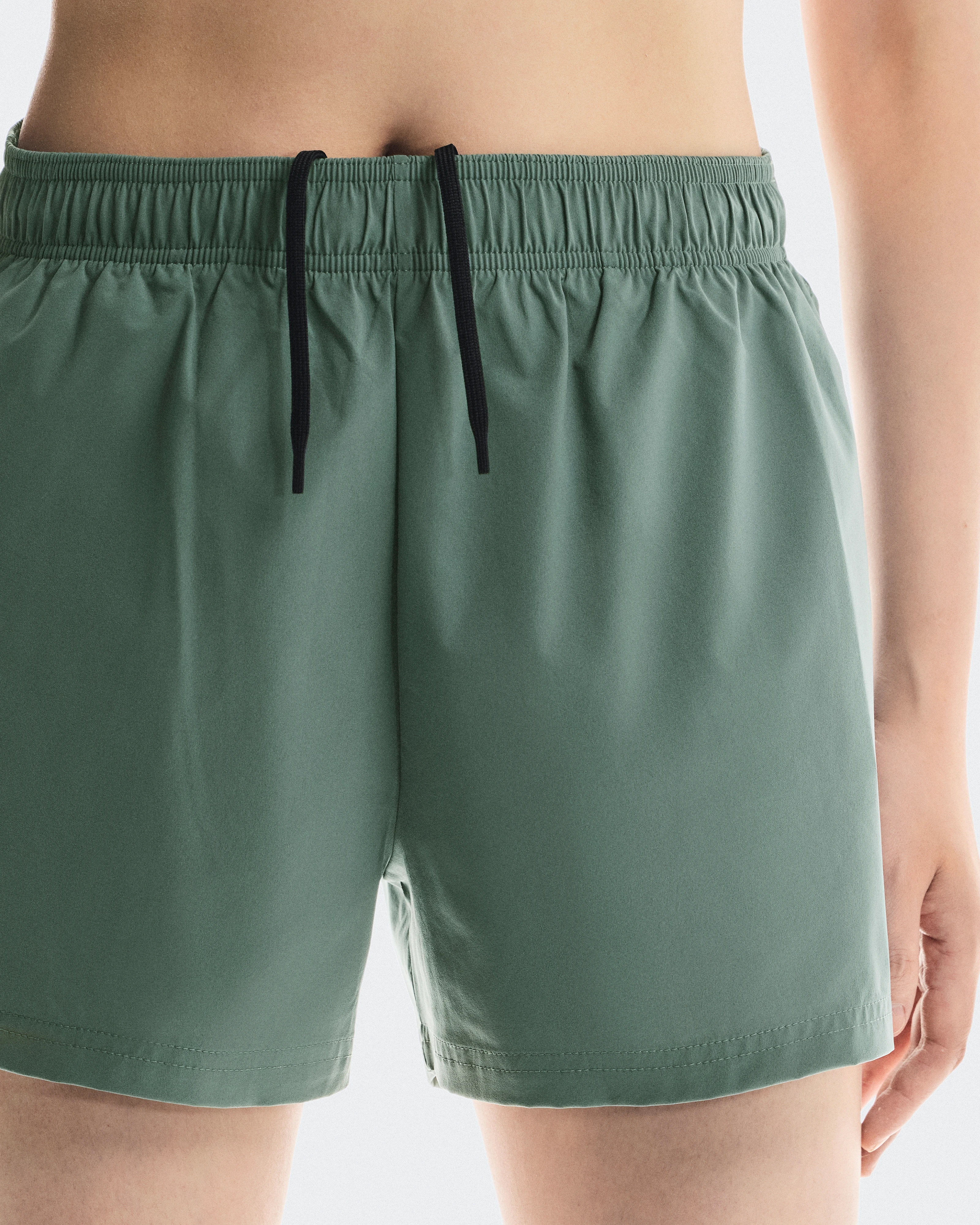 On 3" Core Shorts Olive Women Shorts