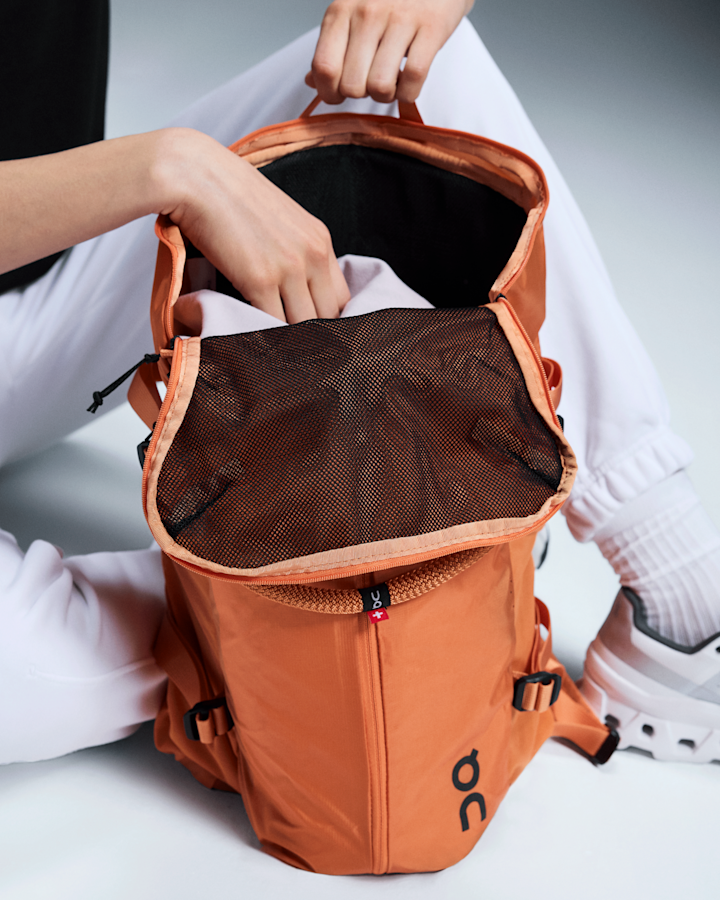 Speed Pack 18L Lite | Black | On United States