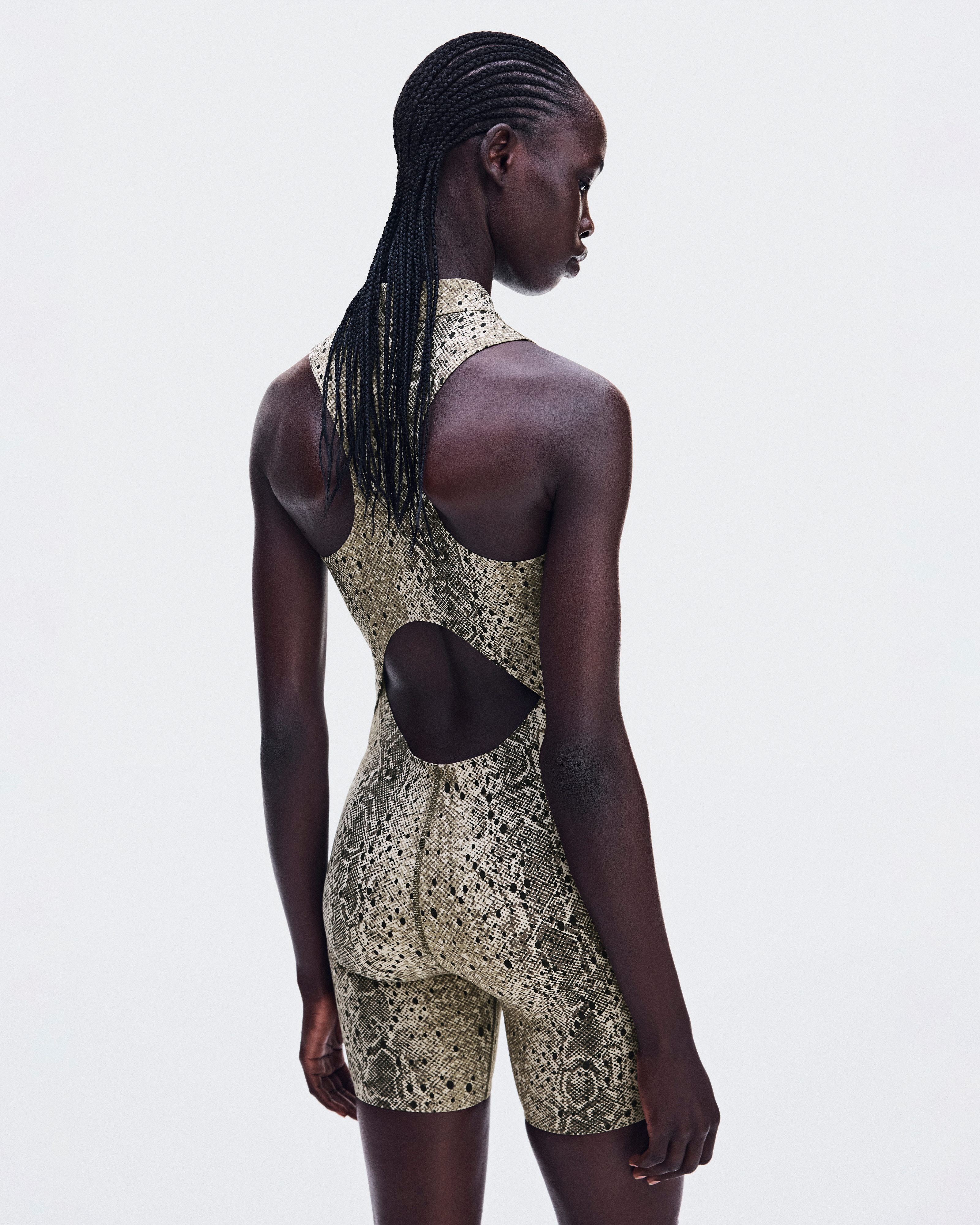 Studio Bodysuitنحيف / Antler | Black / L