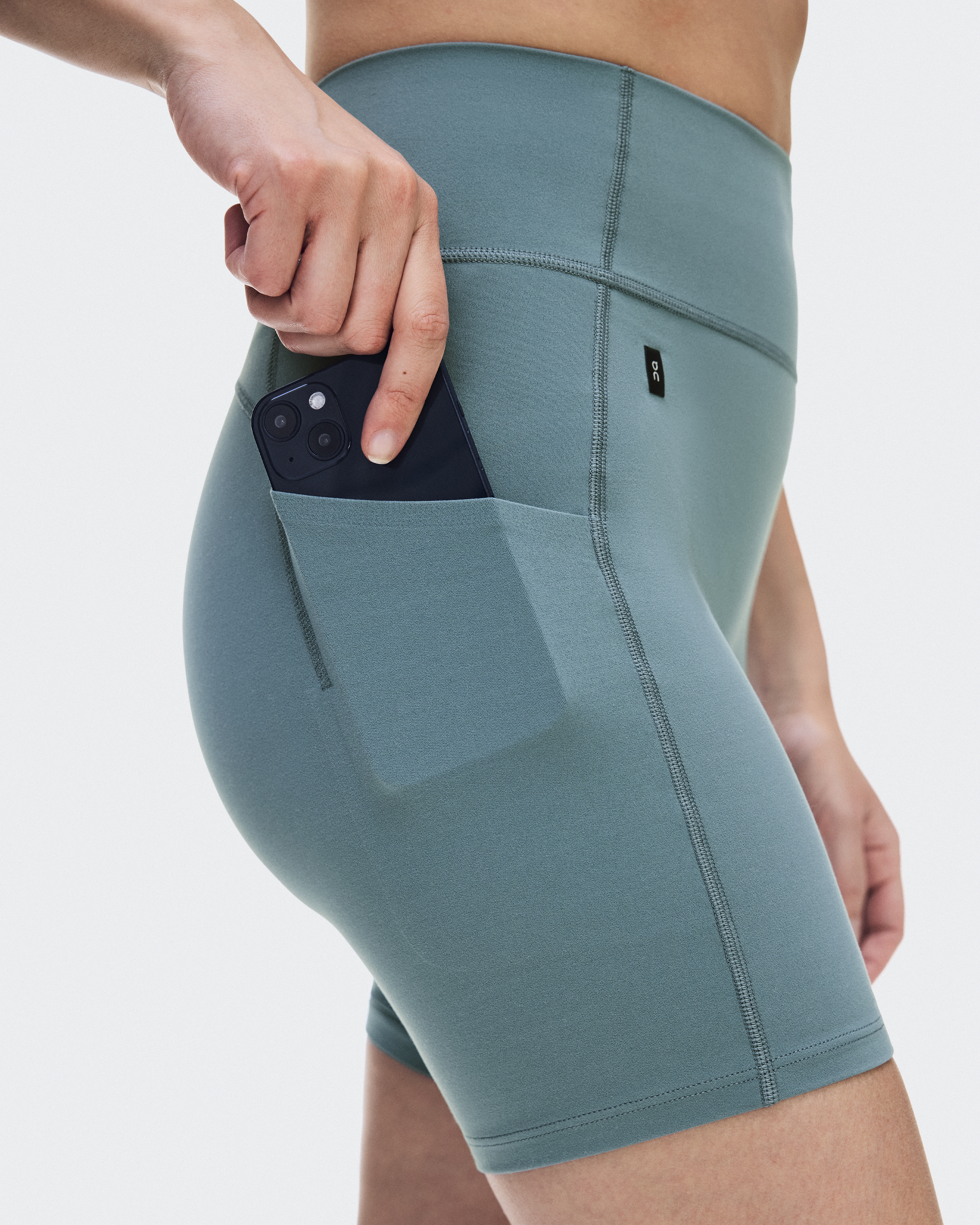 Women's Studio Leggings Short 6