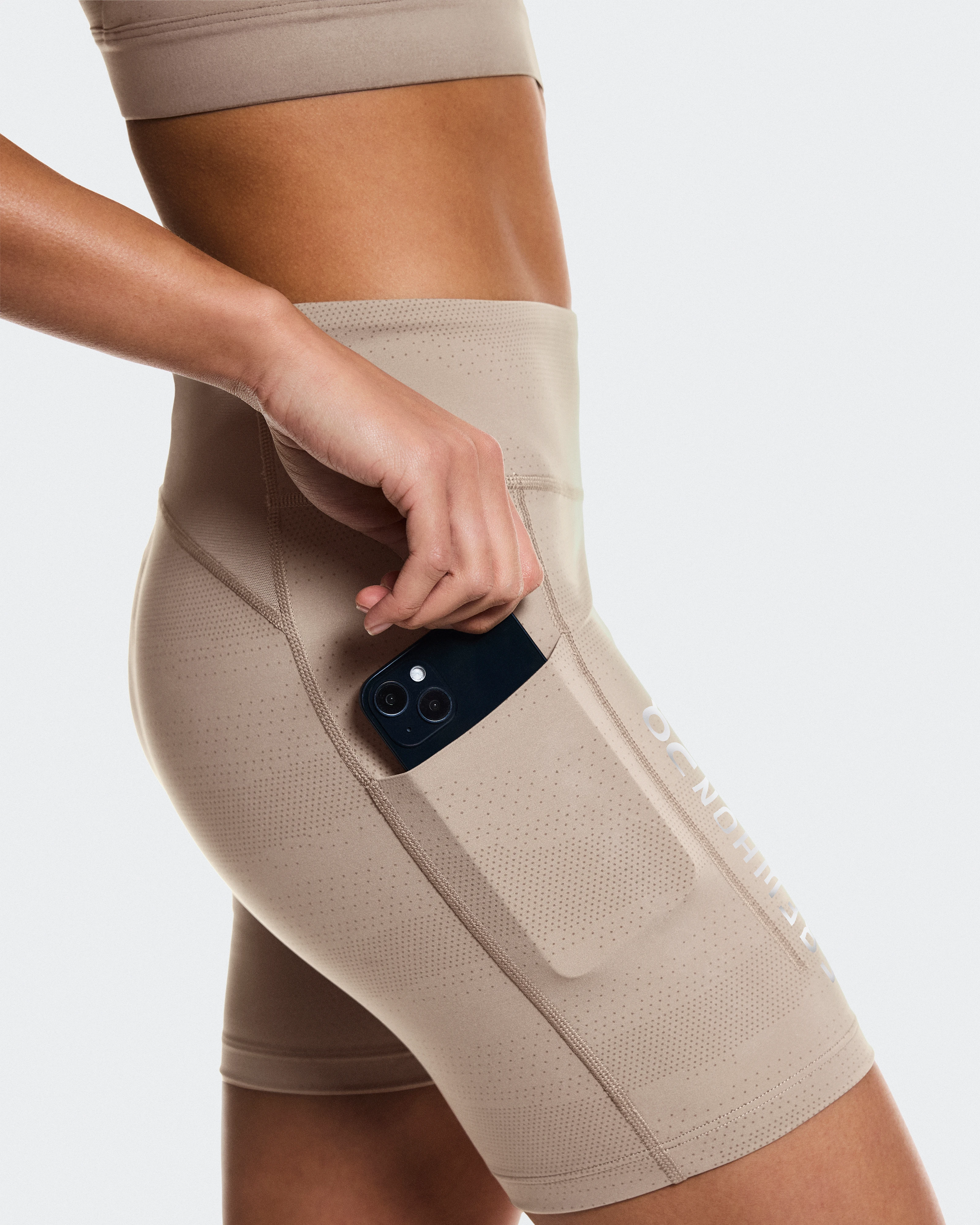 On Short Tights Erewhon Cinder & Ash Women Tights