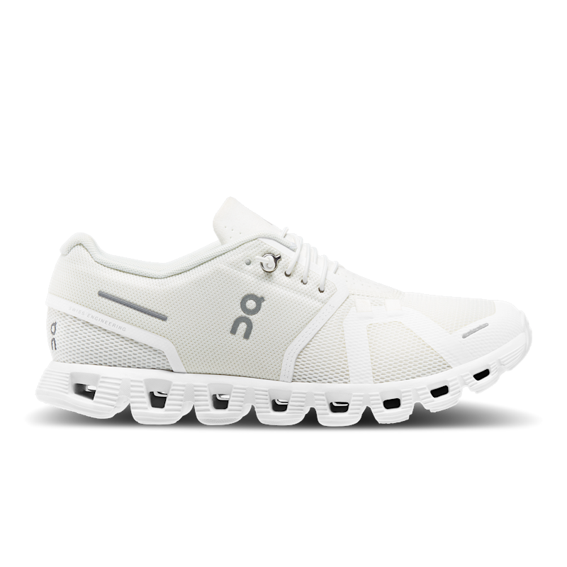 On Women's Cloud 5 Lifestyle Shoe in Undyed/White, Size: 36, Recycled Polyester ️
