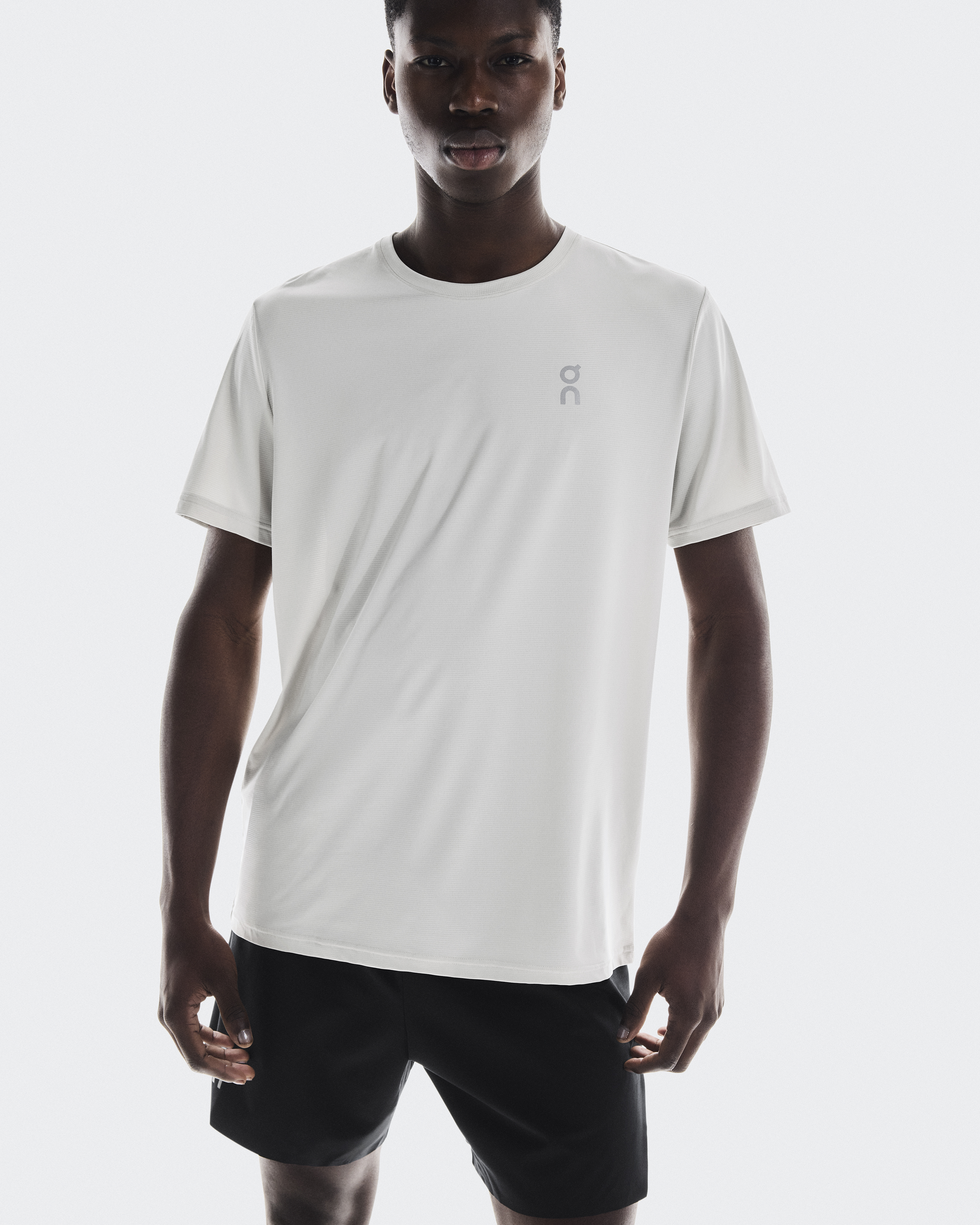 On オン　Core T Men's Core-T | Black | On United States