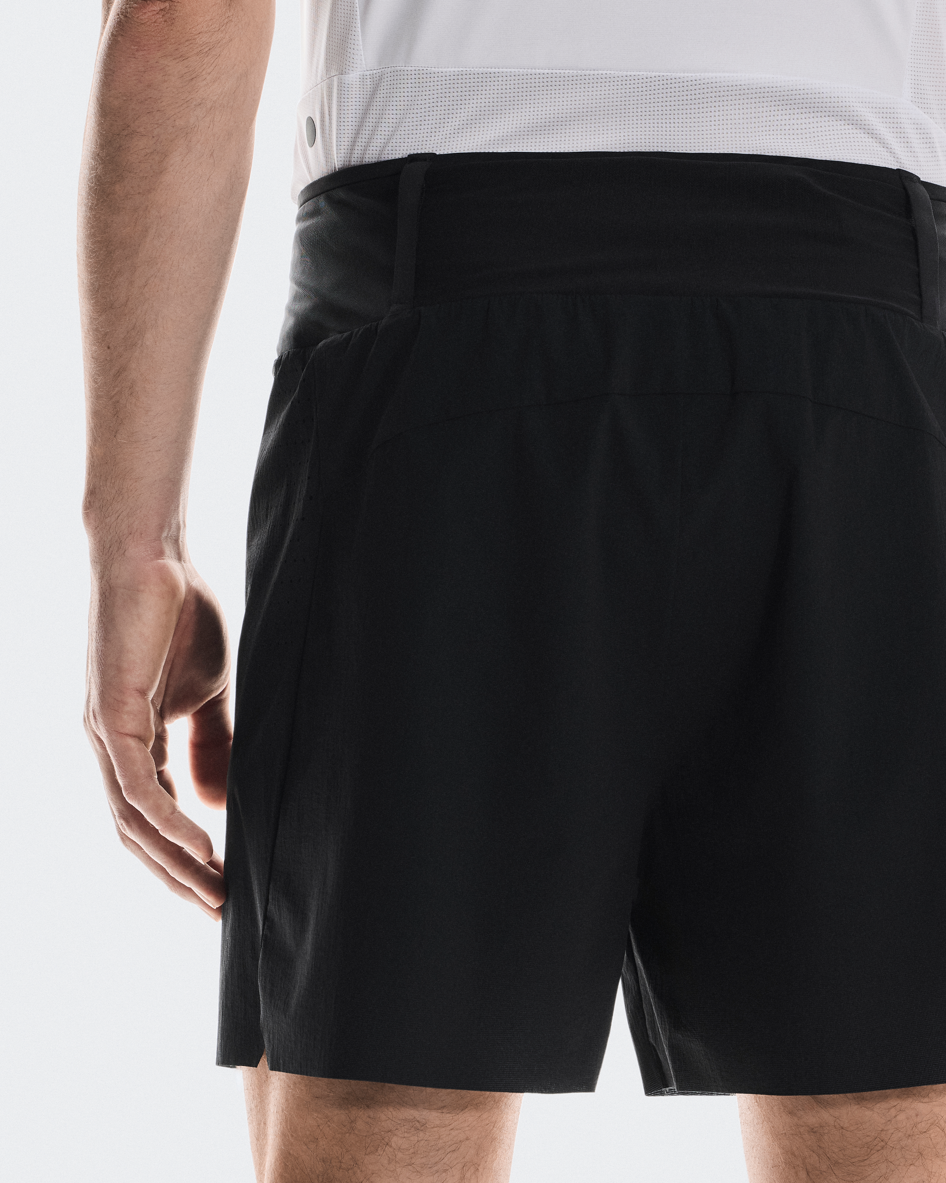 Ultra Shortsالرجال / أسود / XL