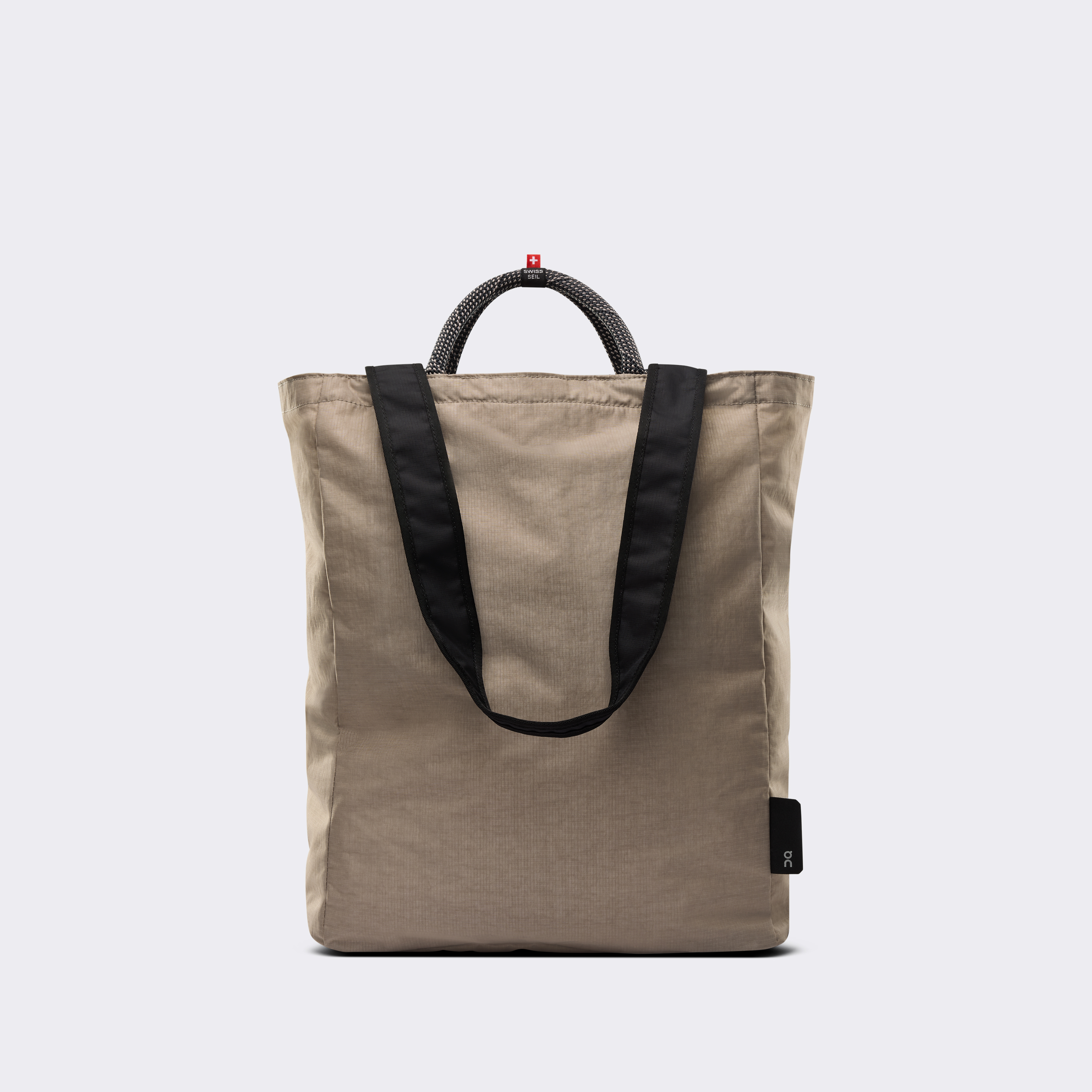 Tote Pack 25L in Cinder/Black