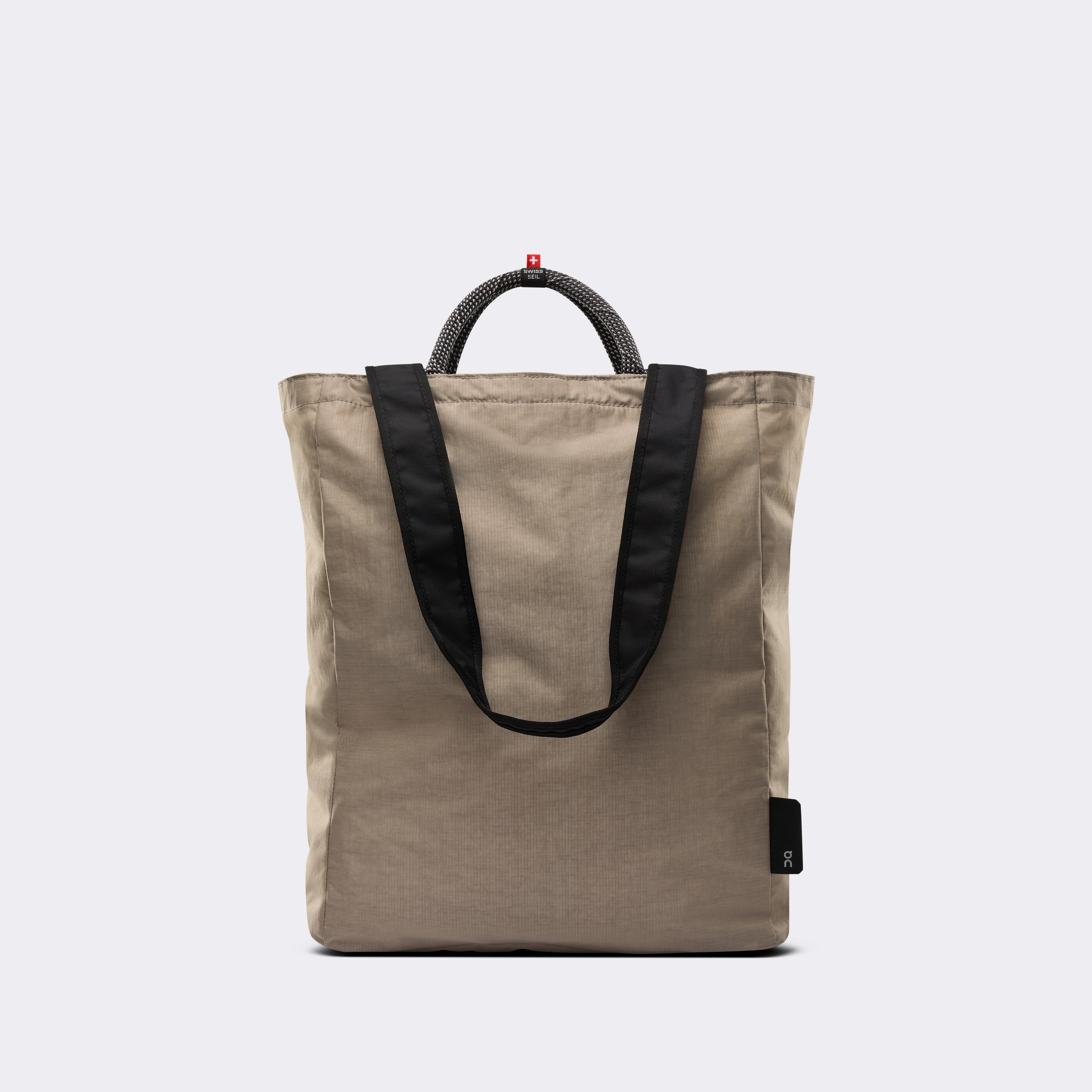 On Tote Pack 25L Grey Black Unisex Unisex – Active lifestyle Bags