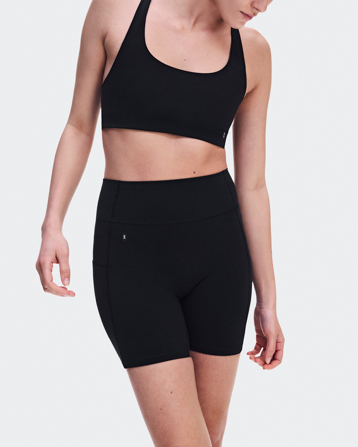 Women's Studio Leggings Short 6"