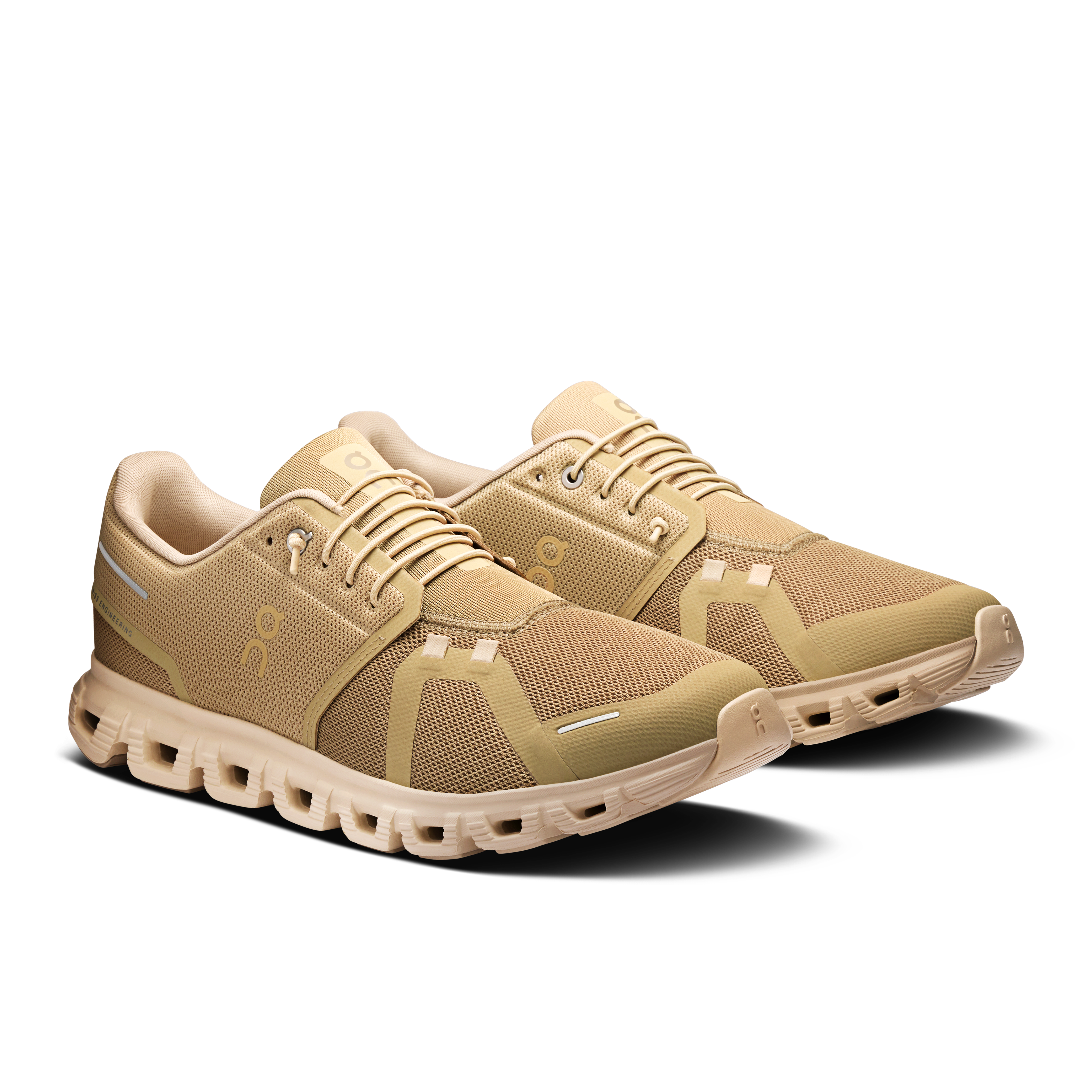 On Cloud 6 Chai & Sand Men Active life Shoes