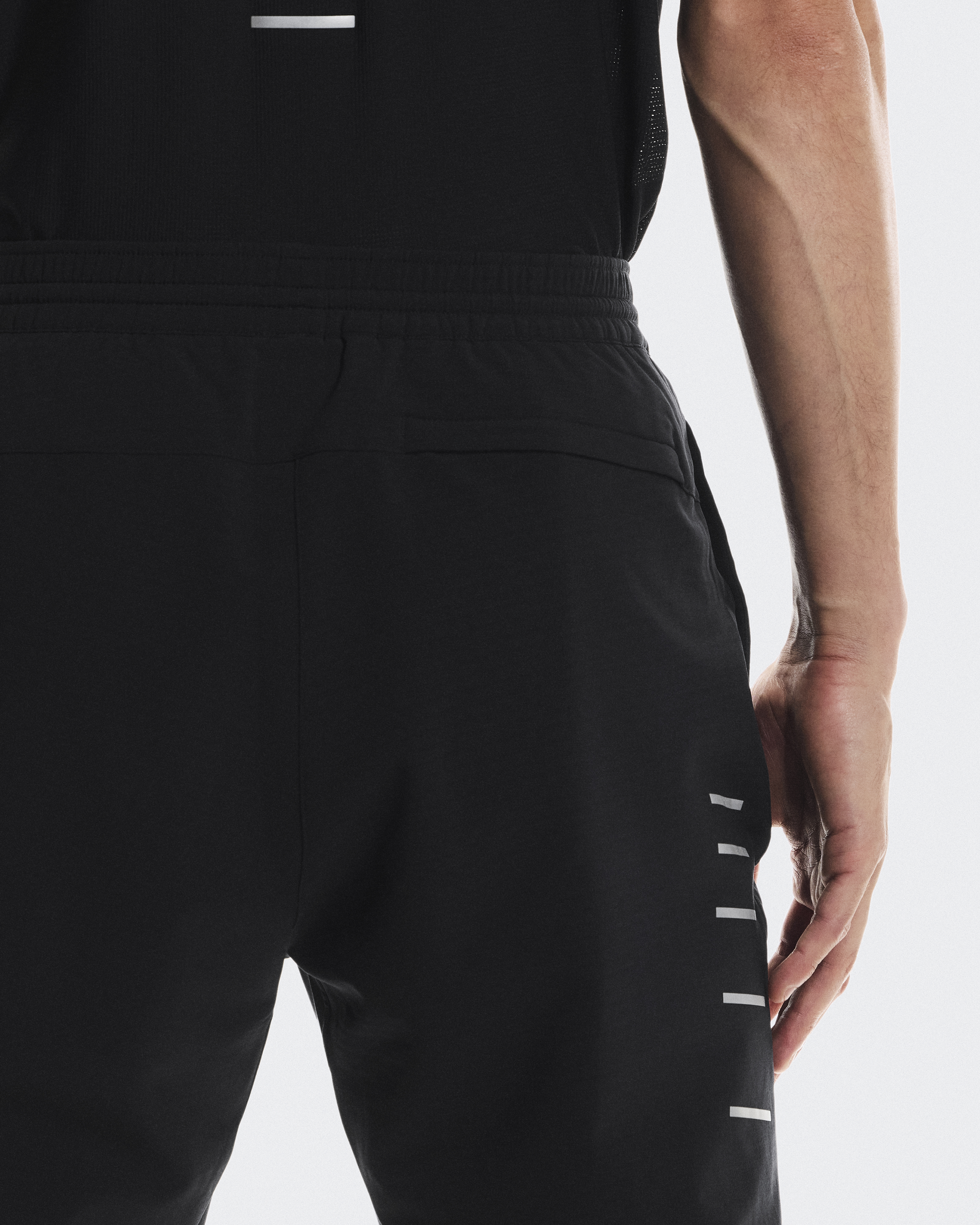 The Weather Pants Lumos: Men's Reflective Running Pants | On | On