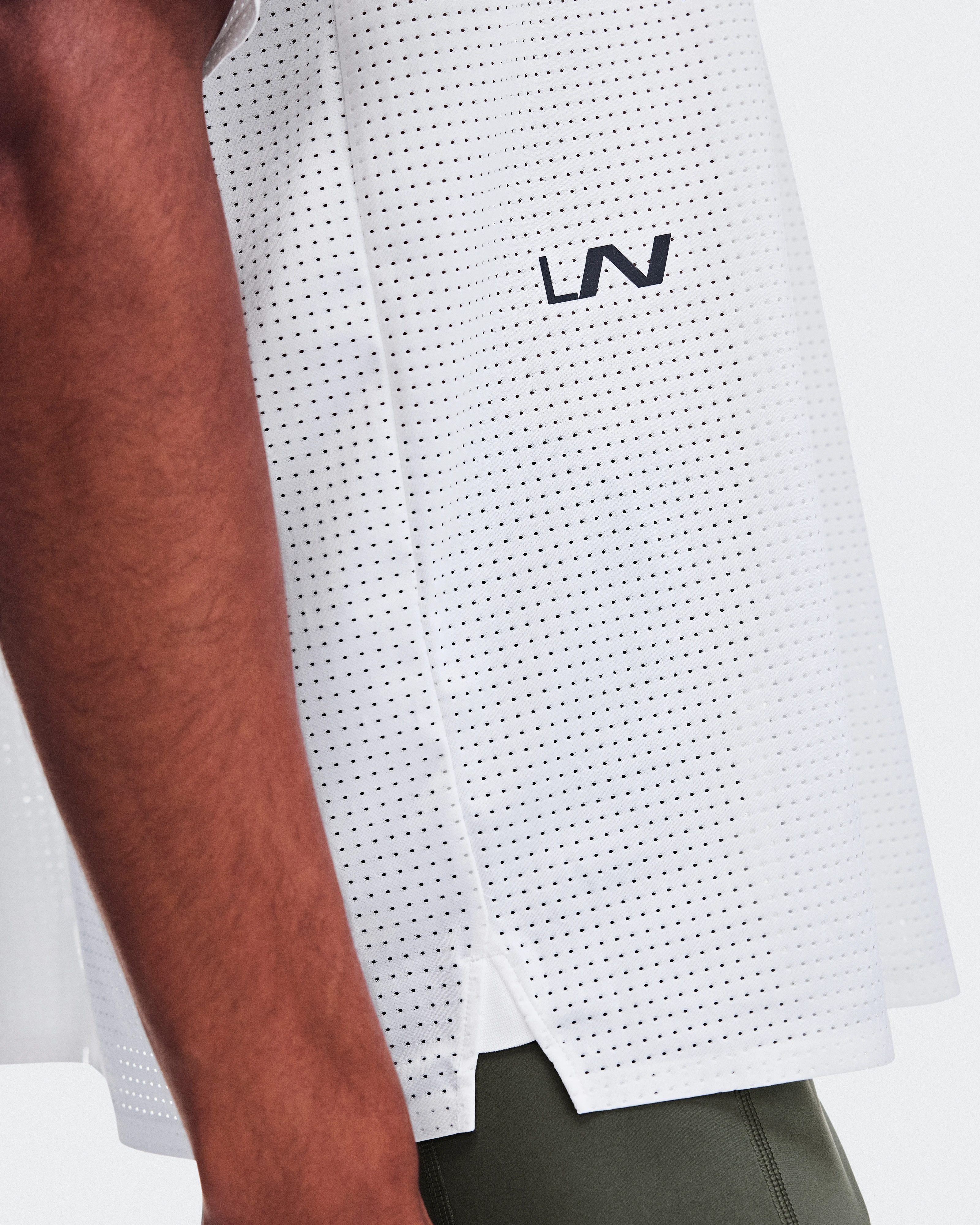 On Oversize Run-T LN1 White Unisex Tops and t-shirts