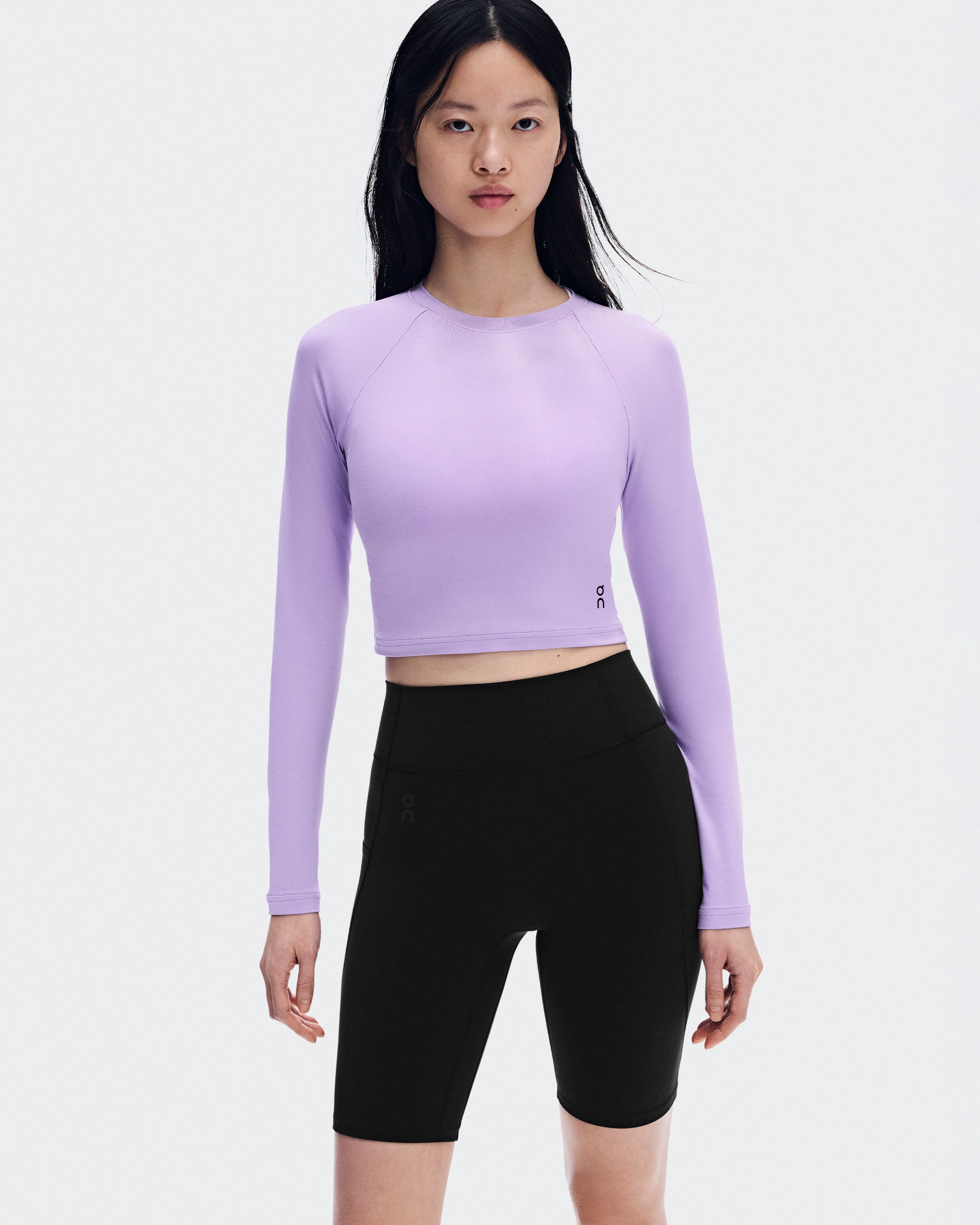 On Studio Long-T Crop Bloom Women – Travel, low-intensity activities, all-day wear Tops and t-shirts