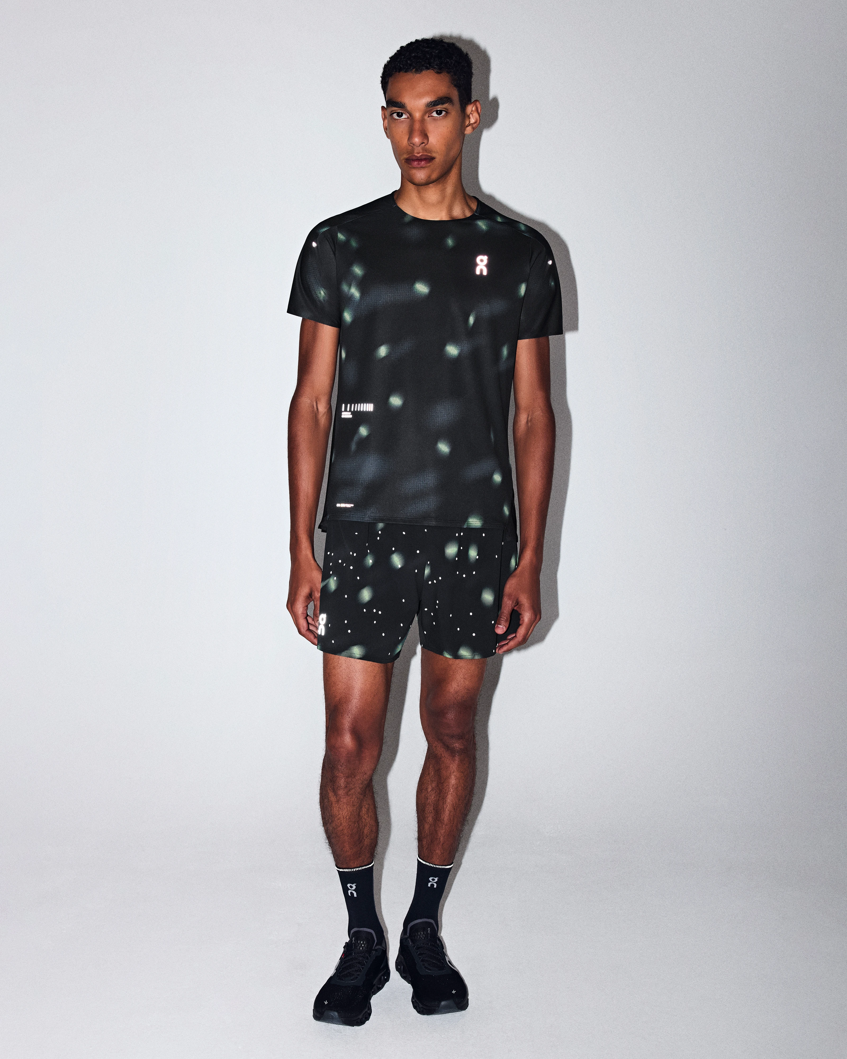 On Performance-T Lumos Black Homme Hauts et t-shirts