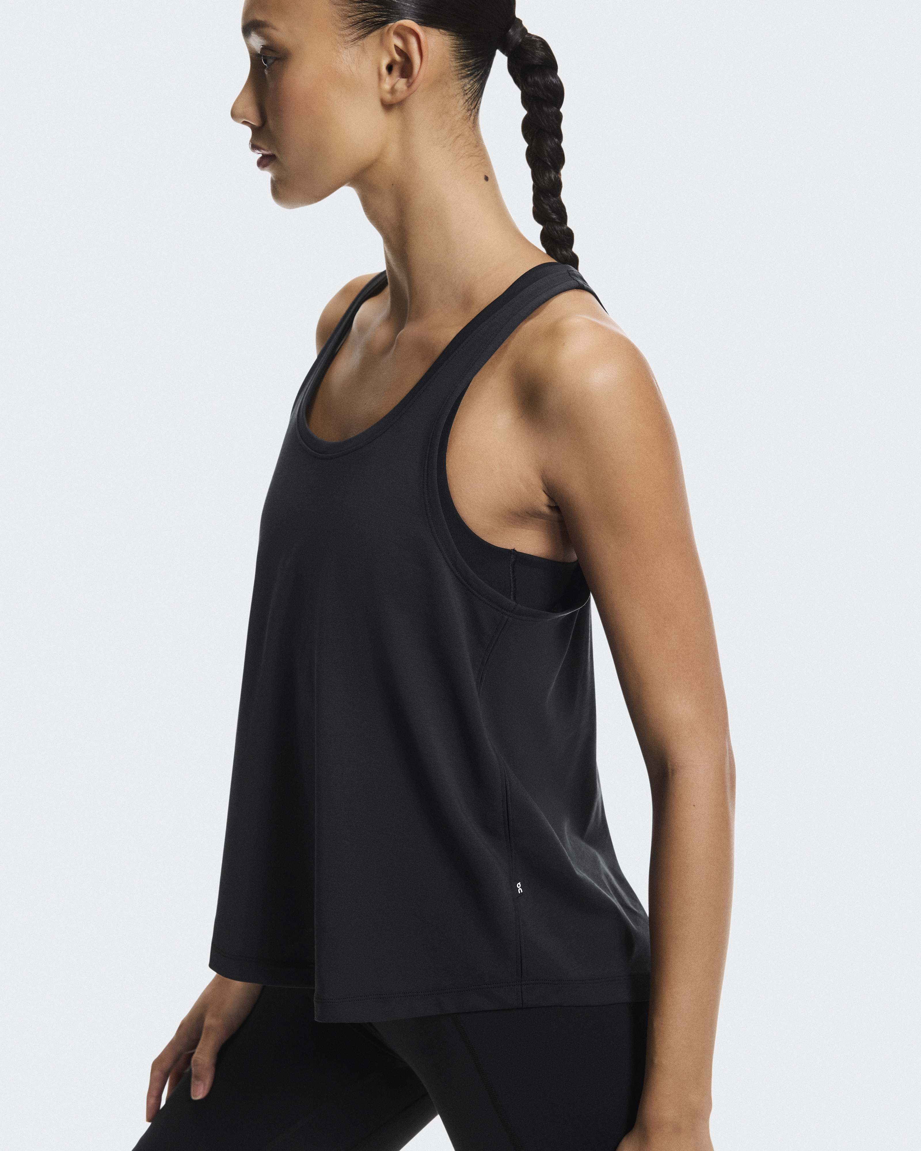 Women's Focus Tank | Black | On United States