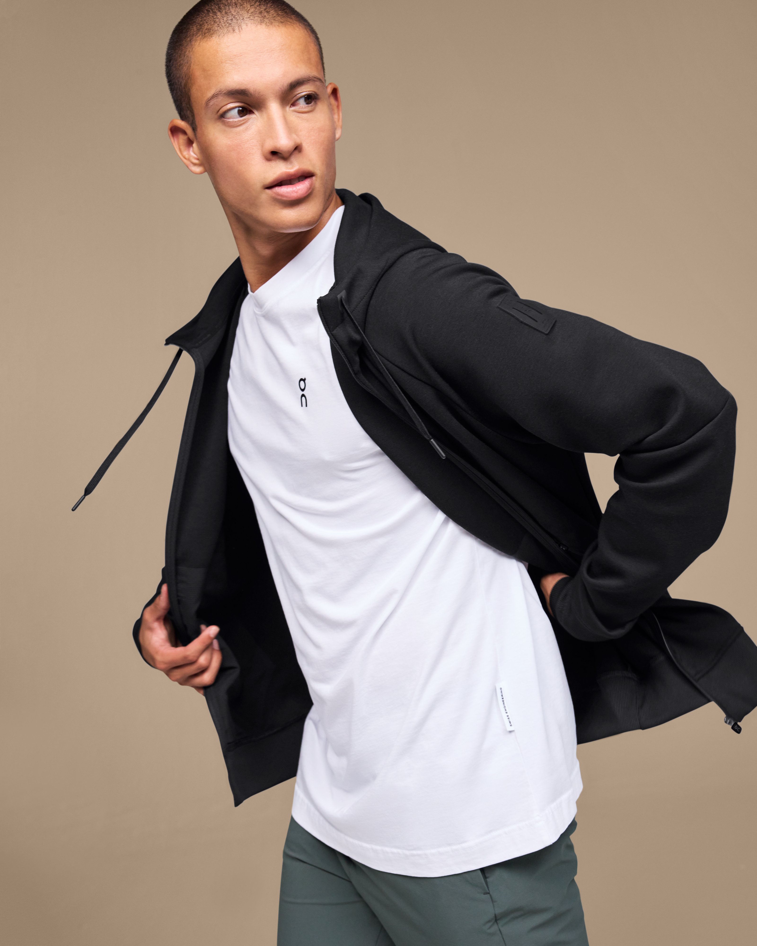 Zipped HoodieMen / Black / L