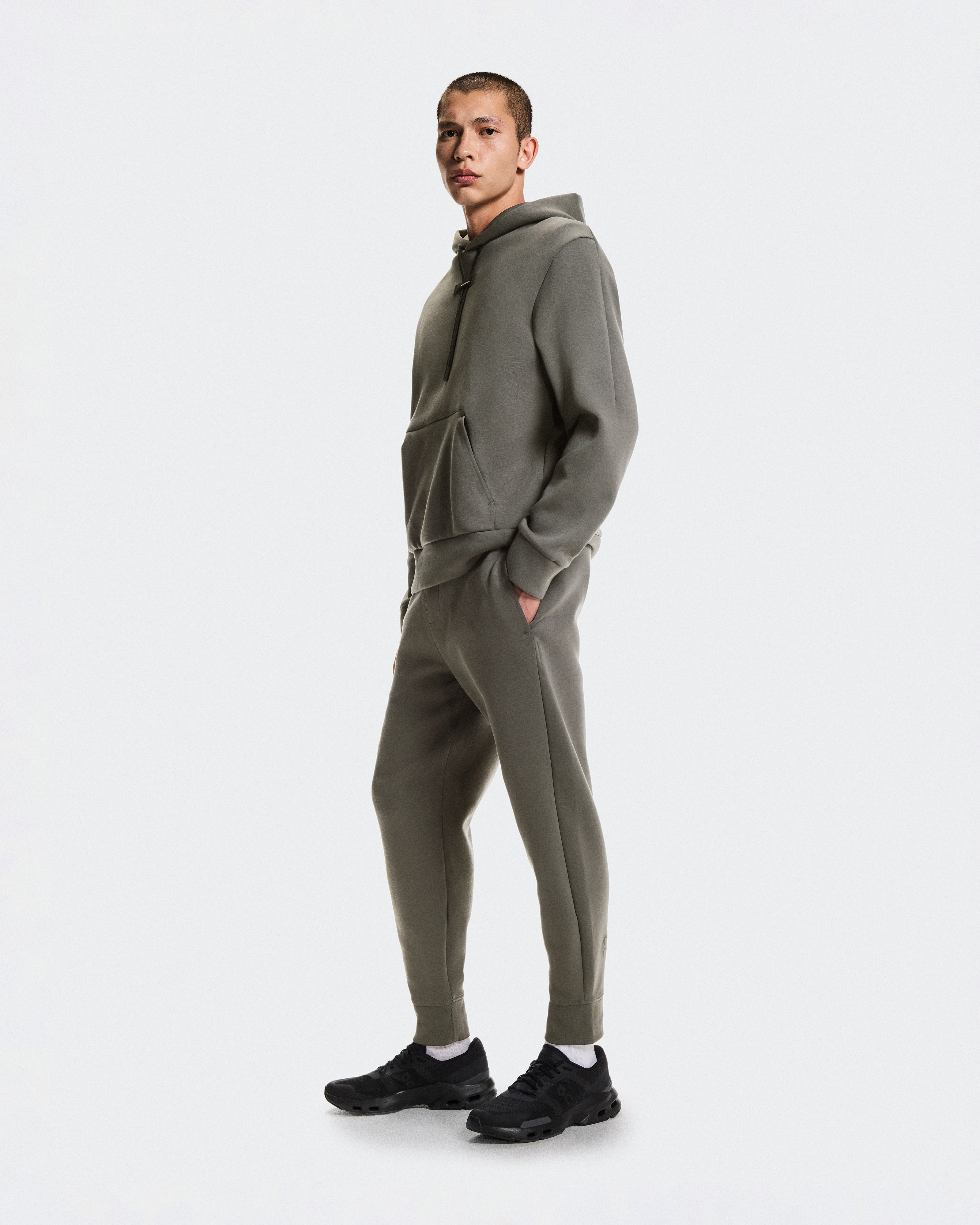 Focus Tech SweatpantsMen / Shadow / L