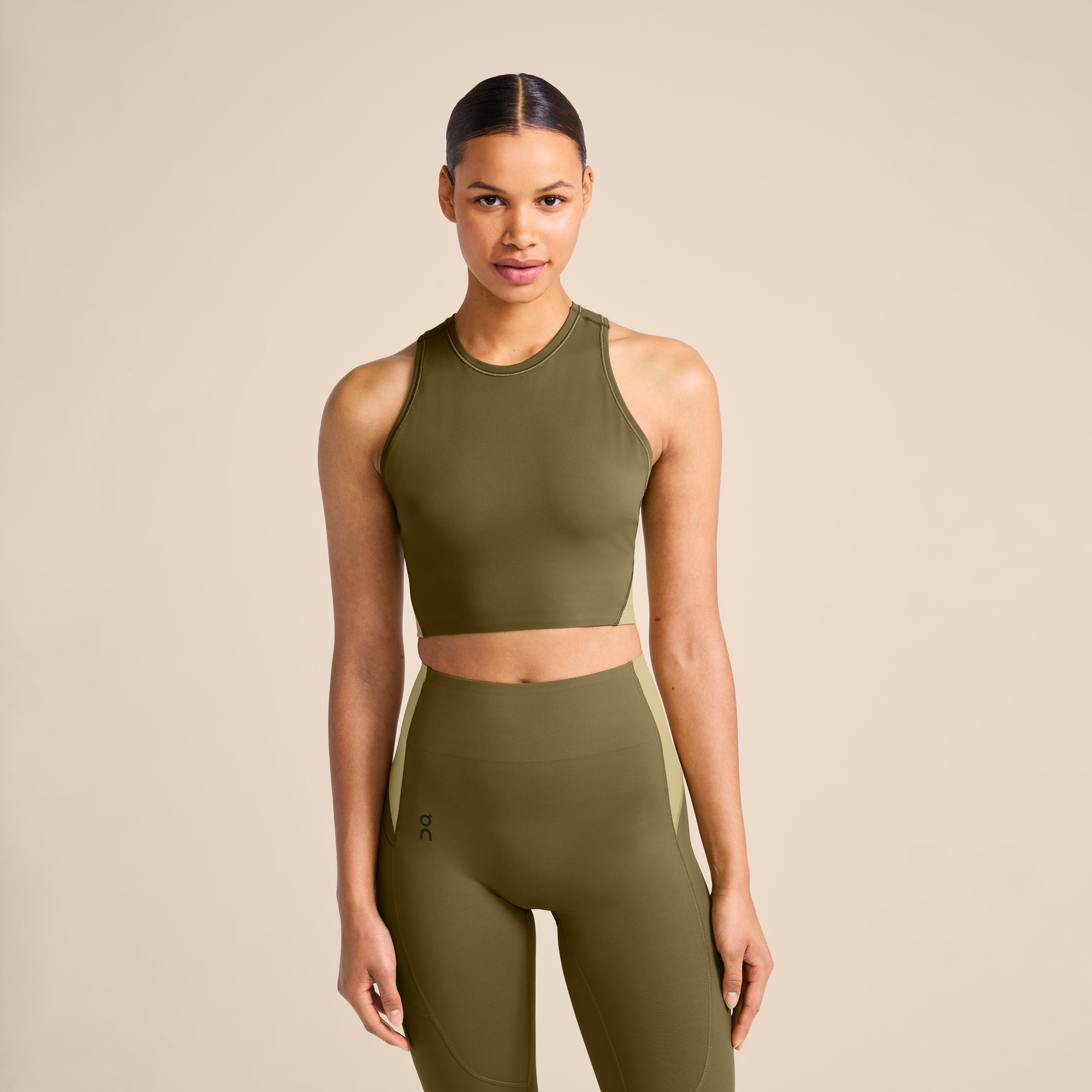 On Movement Crop Green Women Low-intensity workouts, yoga, light runs Tops and t-shirts