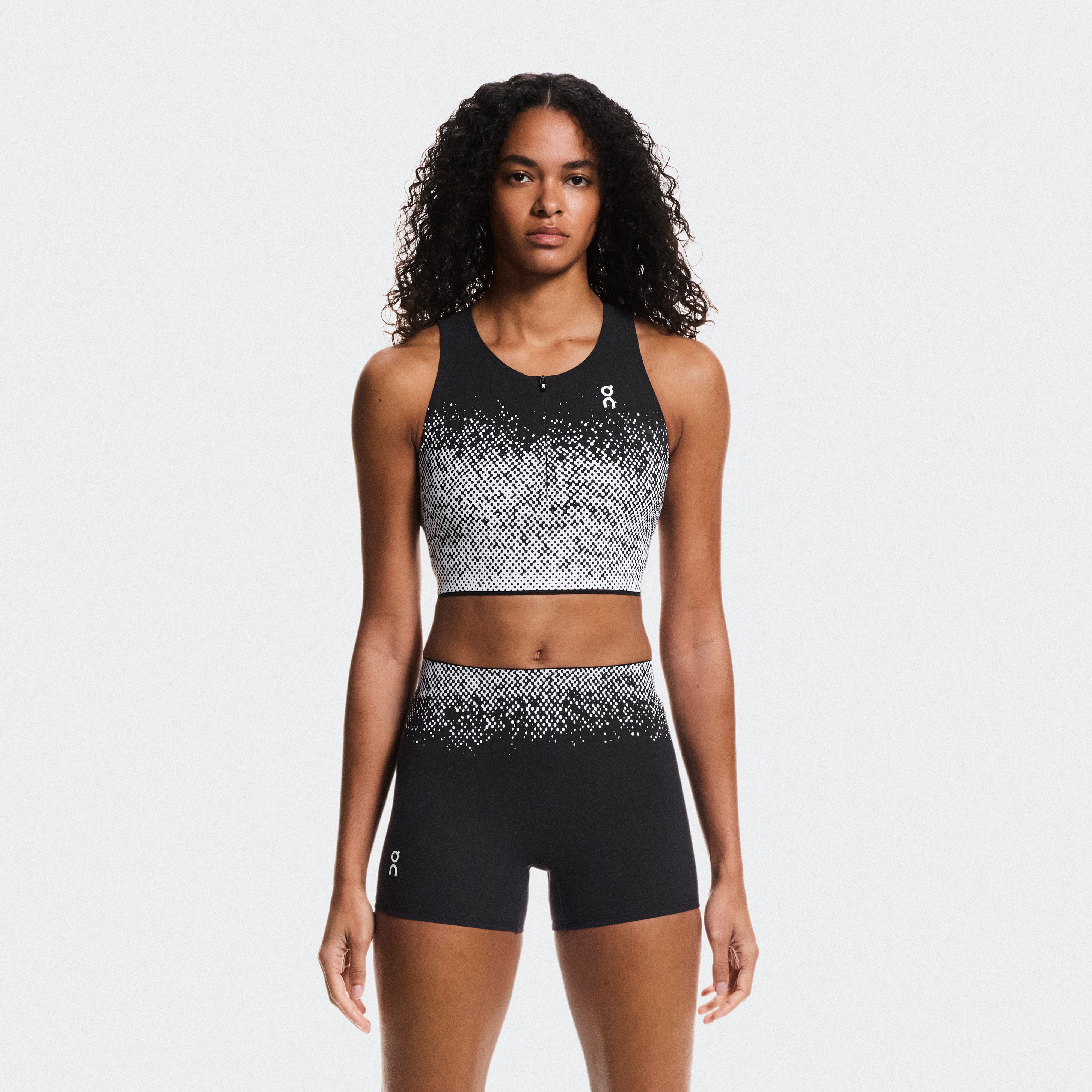 On Zero Crop ホワイト ブラック ウィメンズ ウィメンズ – レース トップス＆Tシャツ